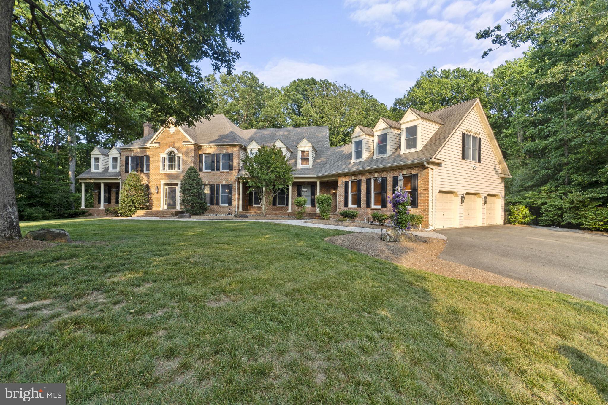 WINDSOR RIDGE - Residential