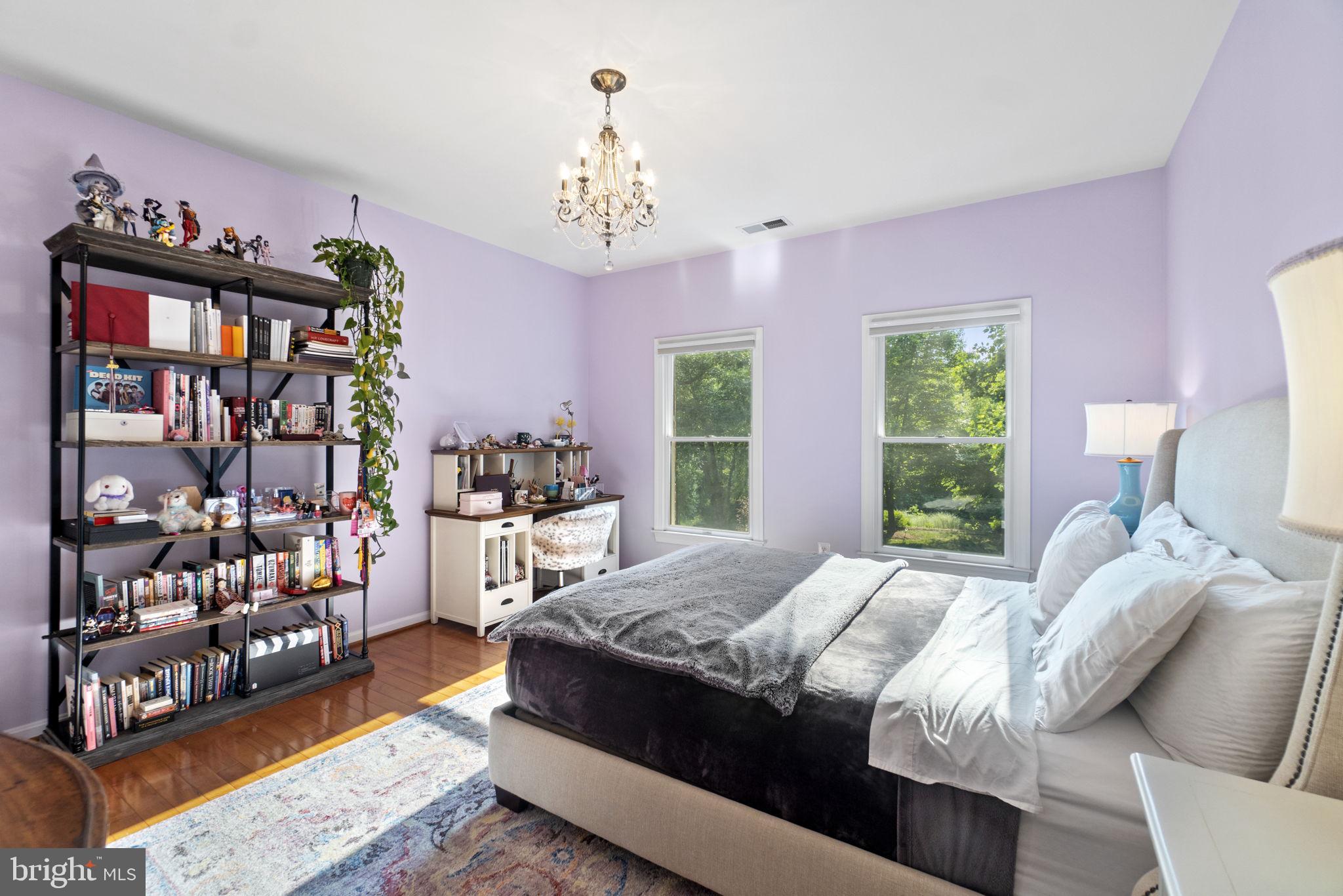 WINDSOR RIDGE - Residential