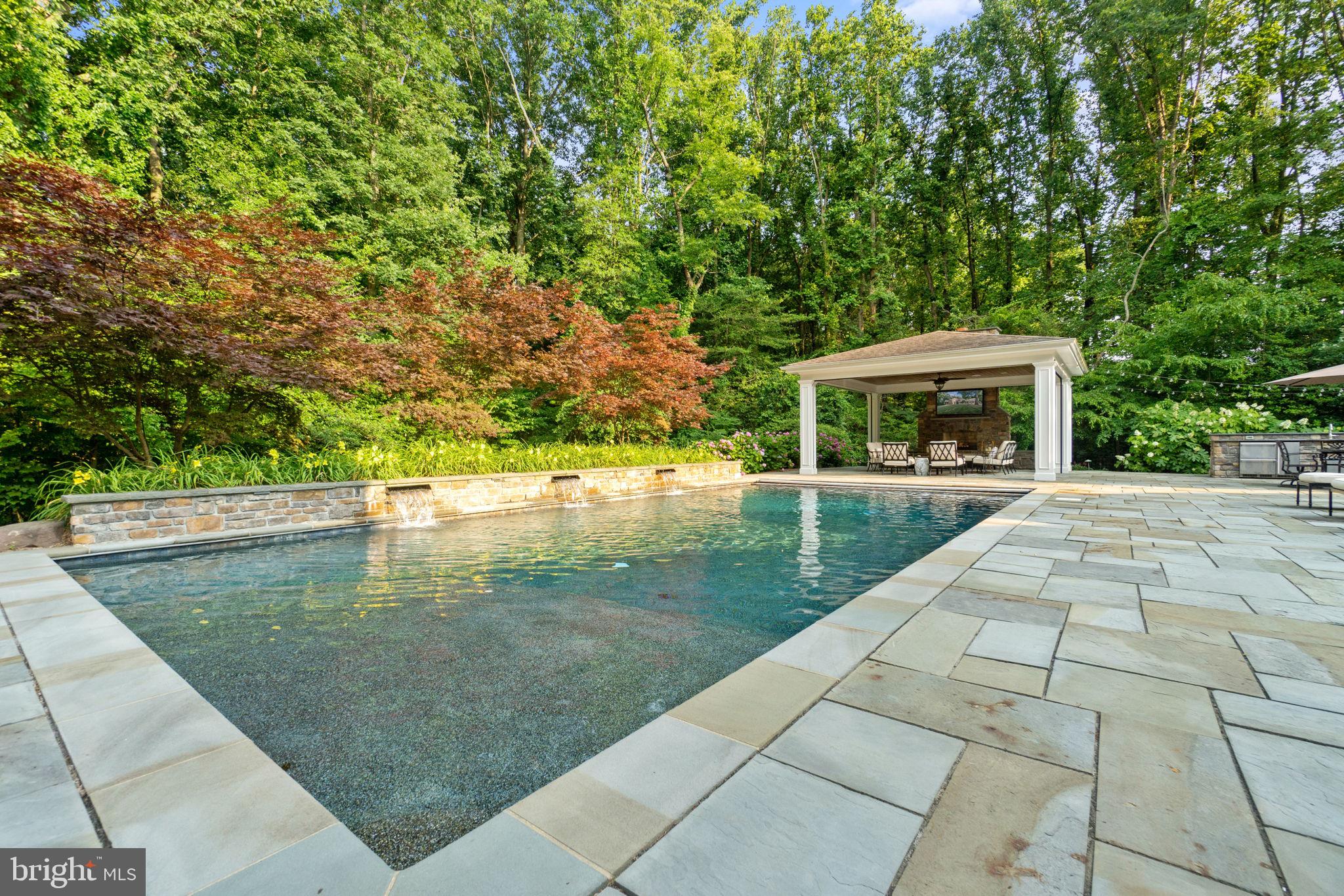 WINDSOR RIDGE - Residential