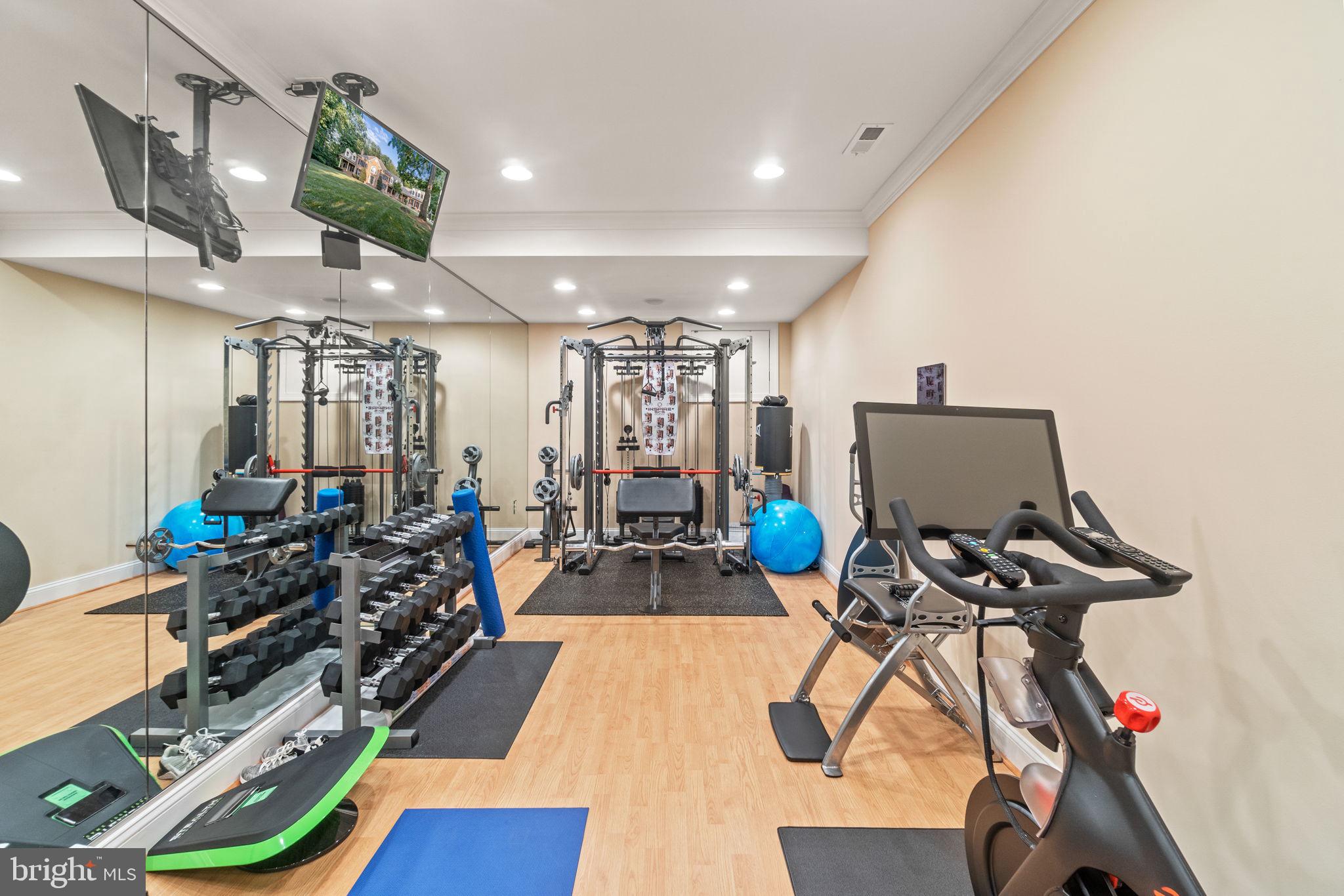 WINDSOR RIDGE - Residential