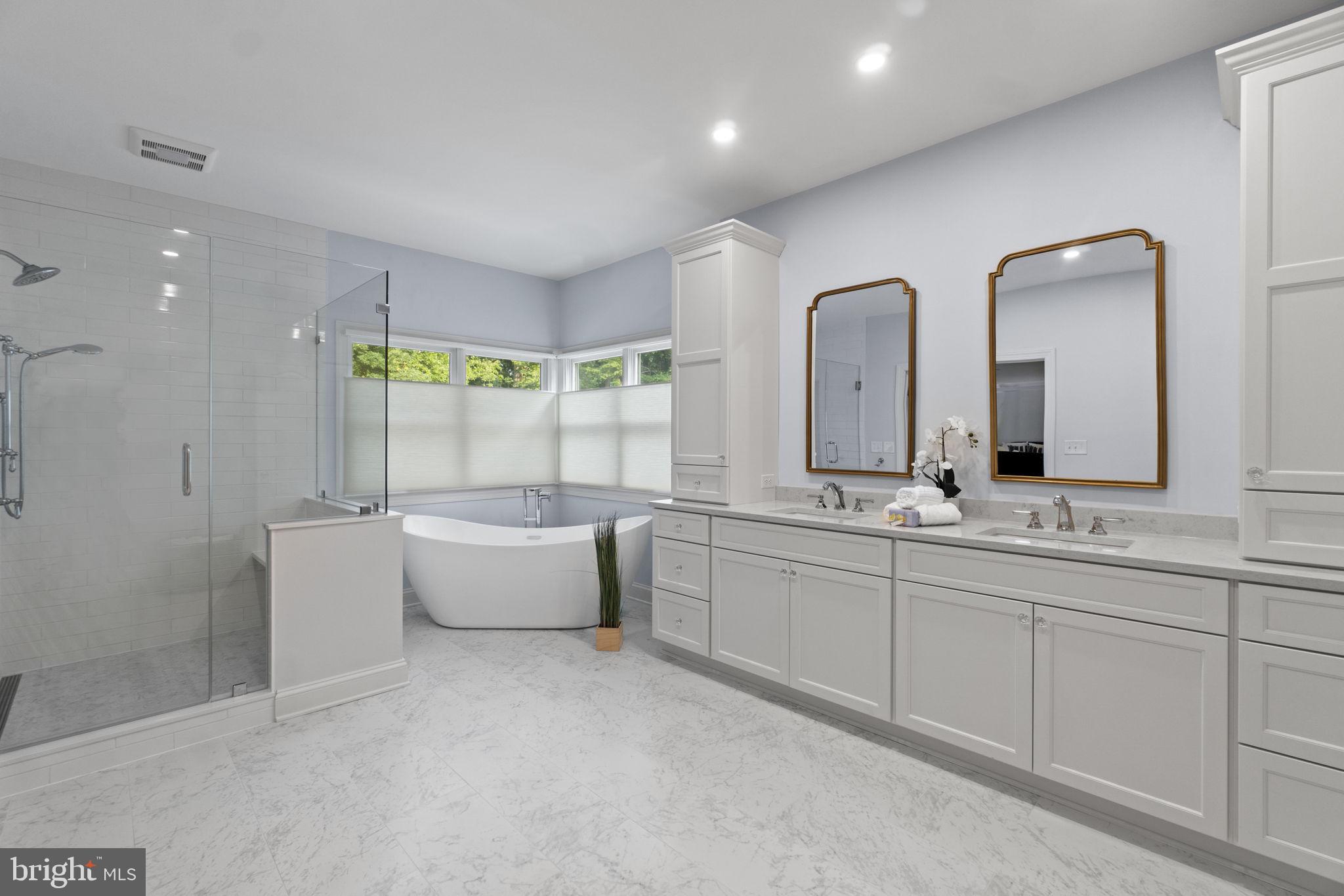 WINDSOR RIDGE - Residential