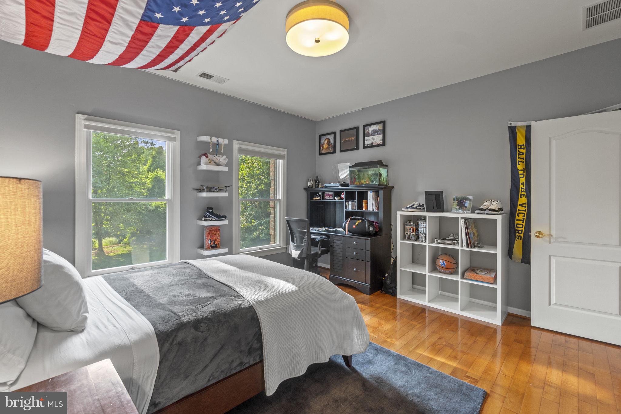 WINDSOR RIDGE - Residential