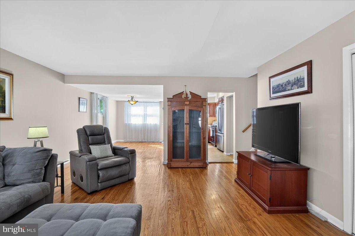 506 INMAN TERRACE
