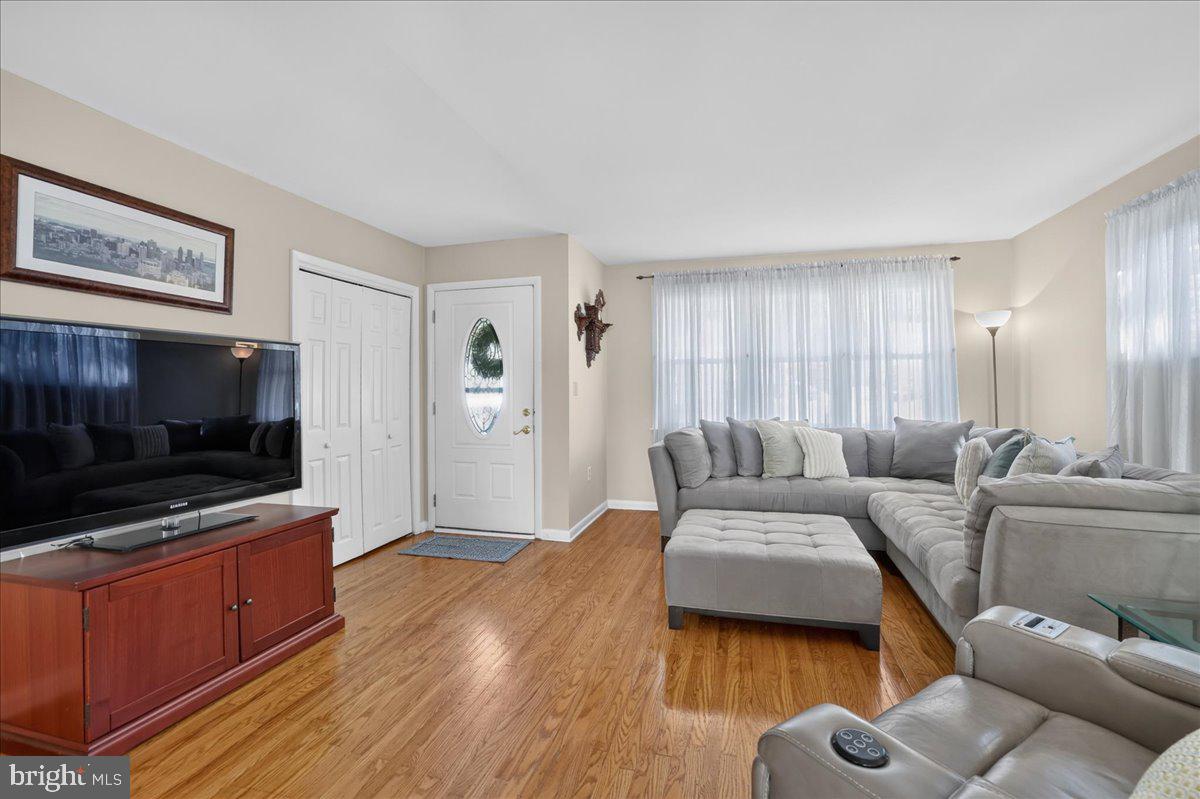 506 INMAN TERRACE