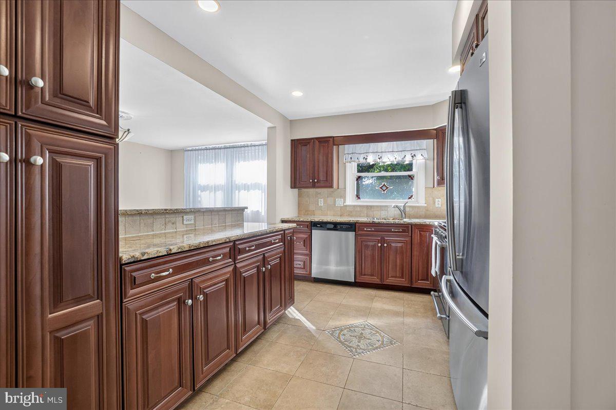 506 INMAN TERRACE