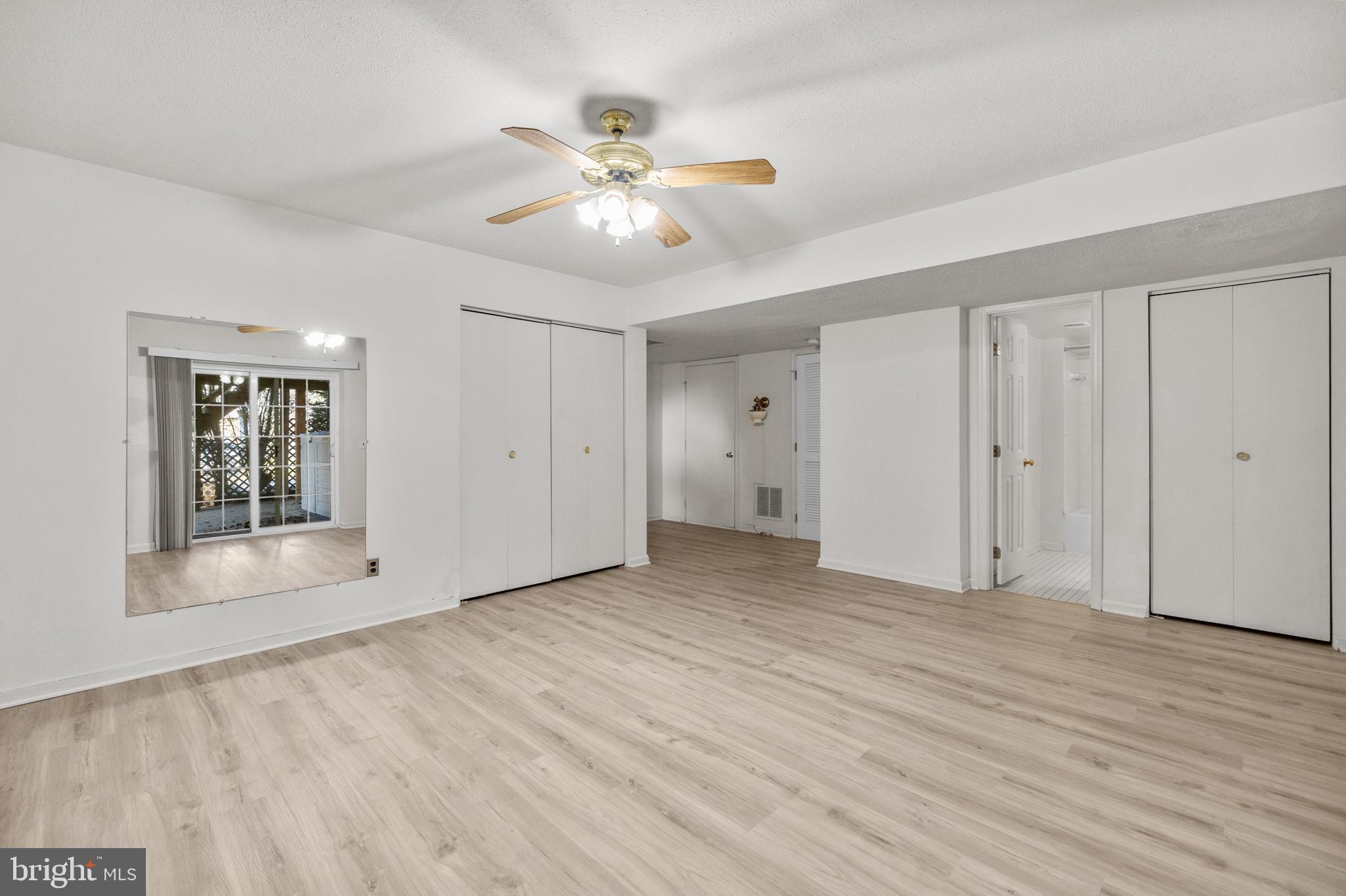 BELLE POND FARM - Residential