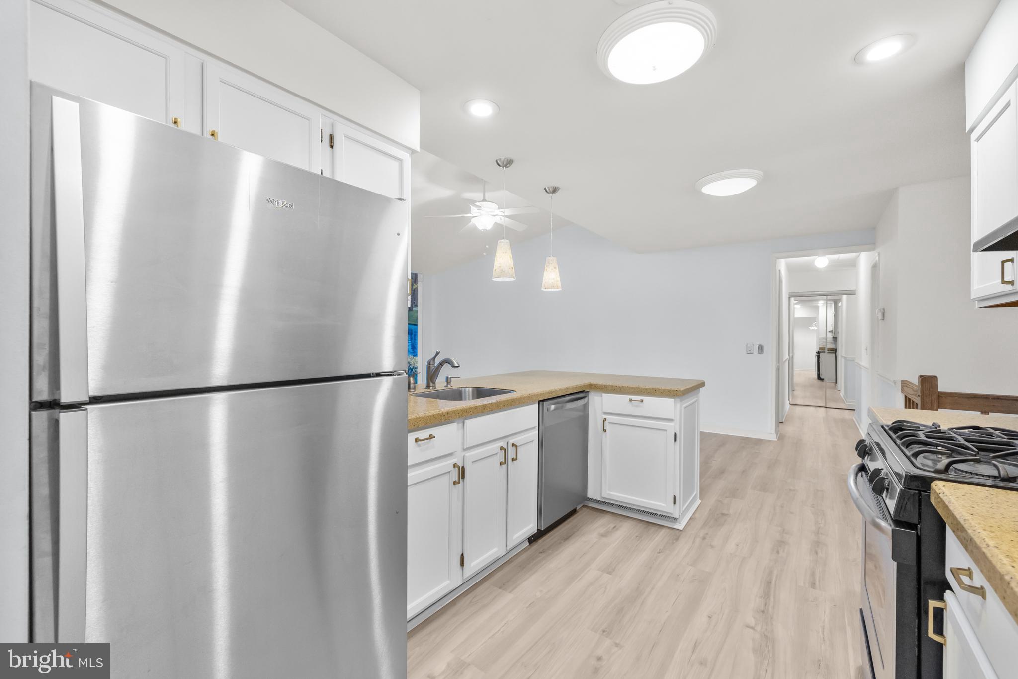 BELLE POND FARM - Residential