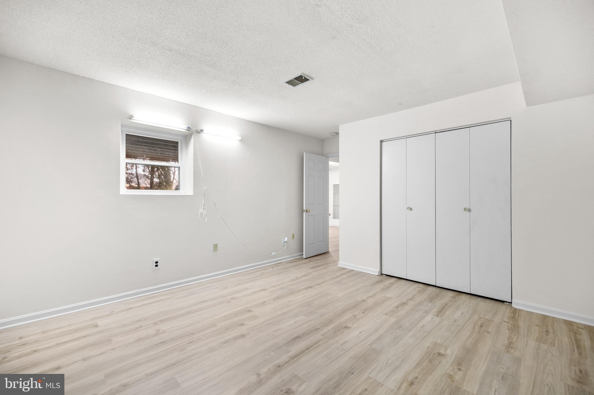 BELLE POND FARM - Residential