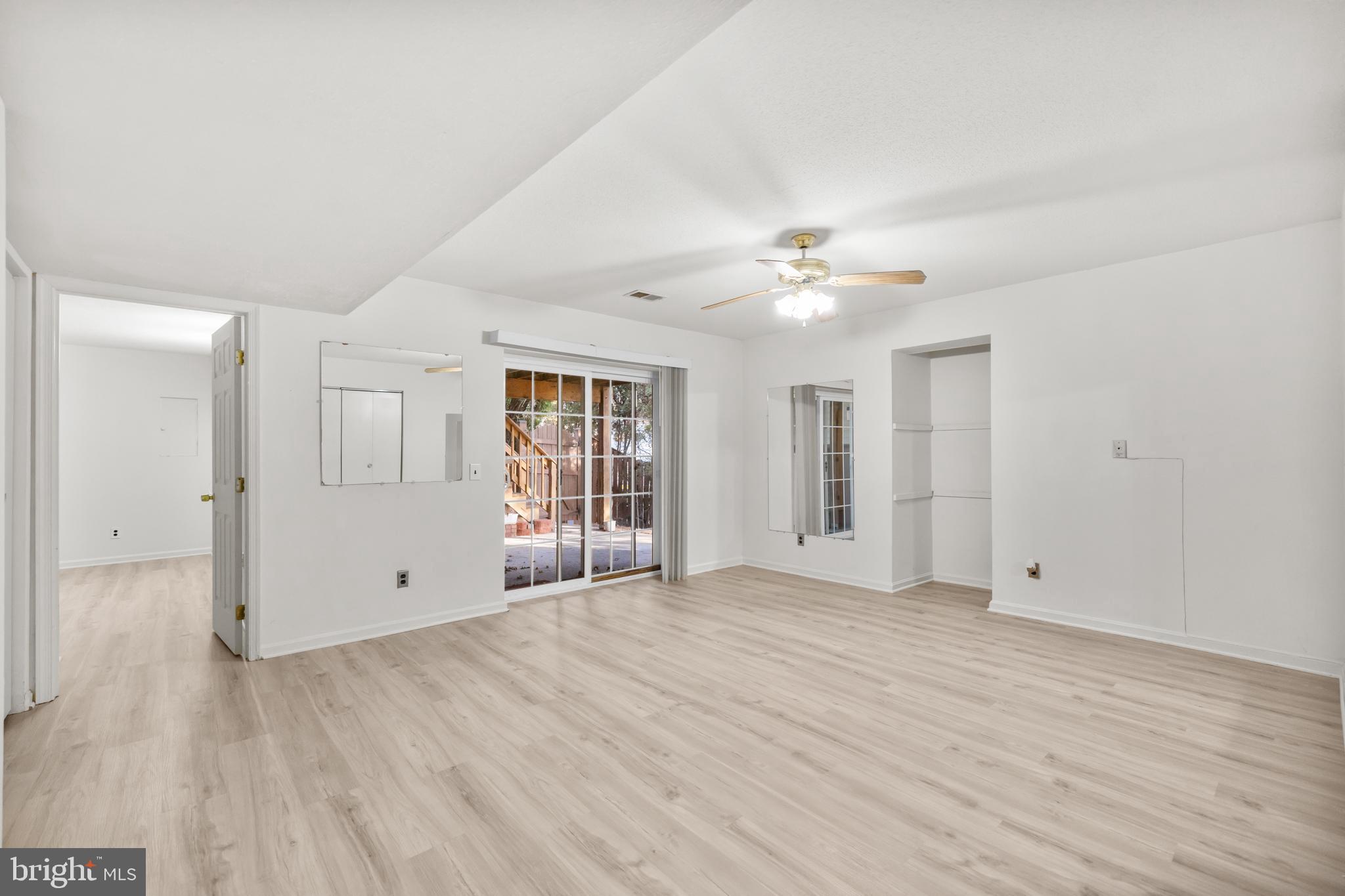 BELLE POND FARM - Residential