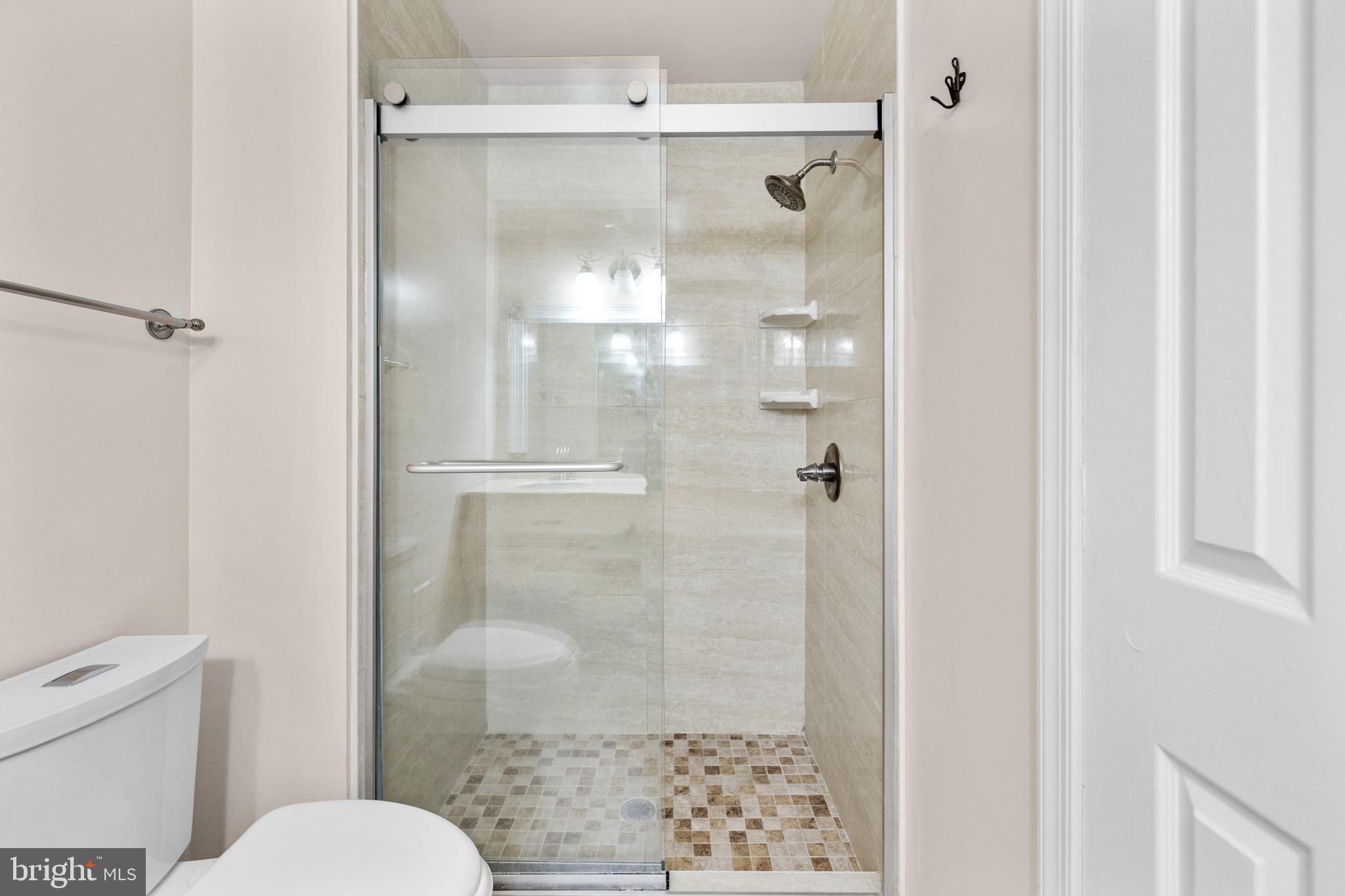 BELLE POND FARM - Residential