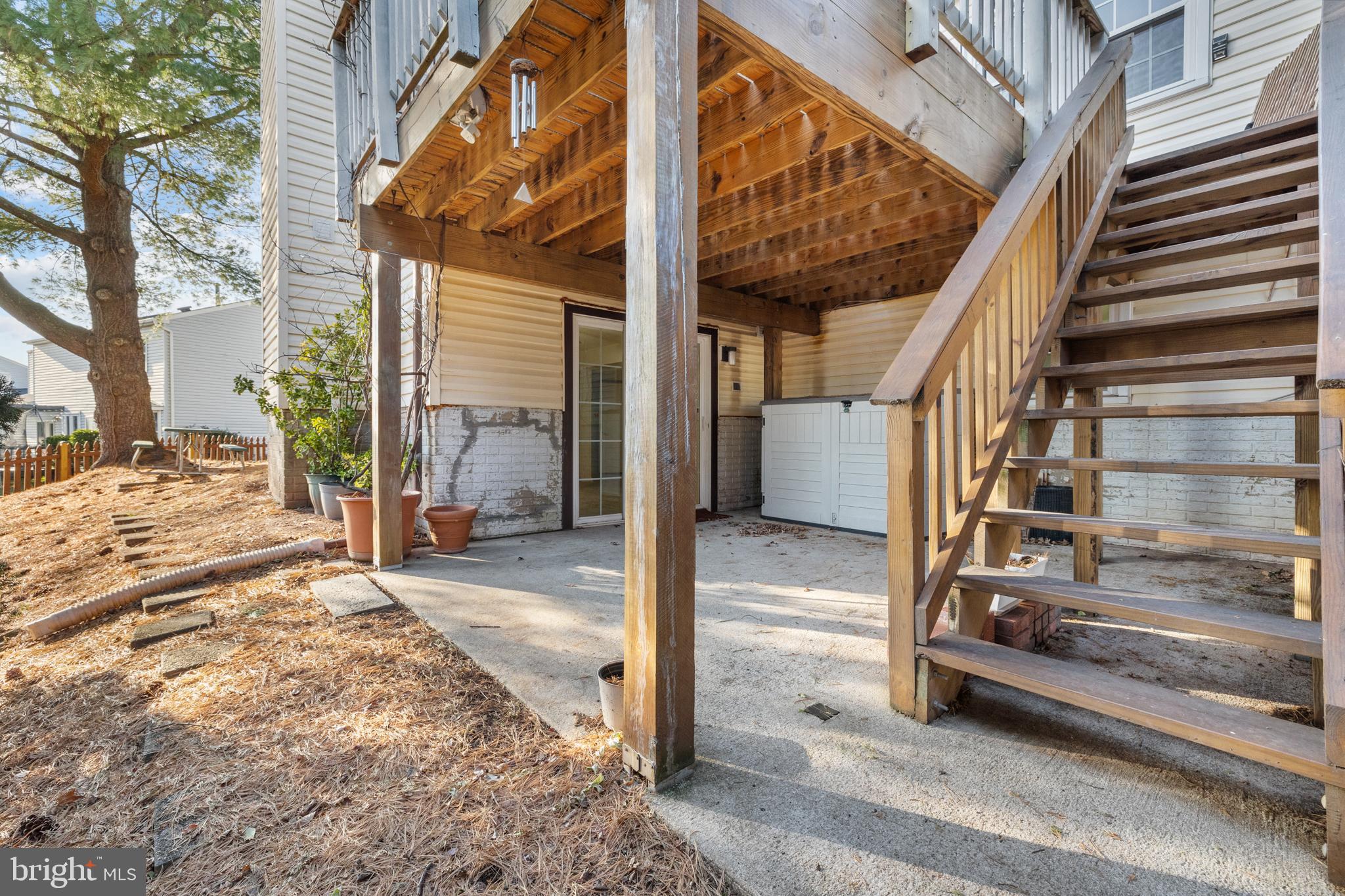 BELLE POND FARM - Residential