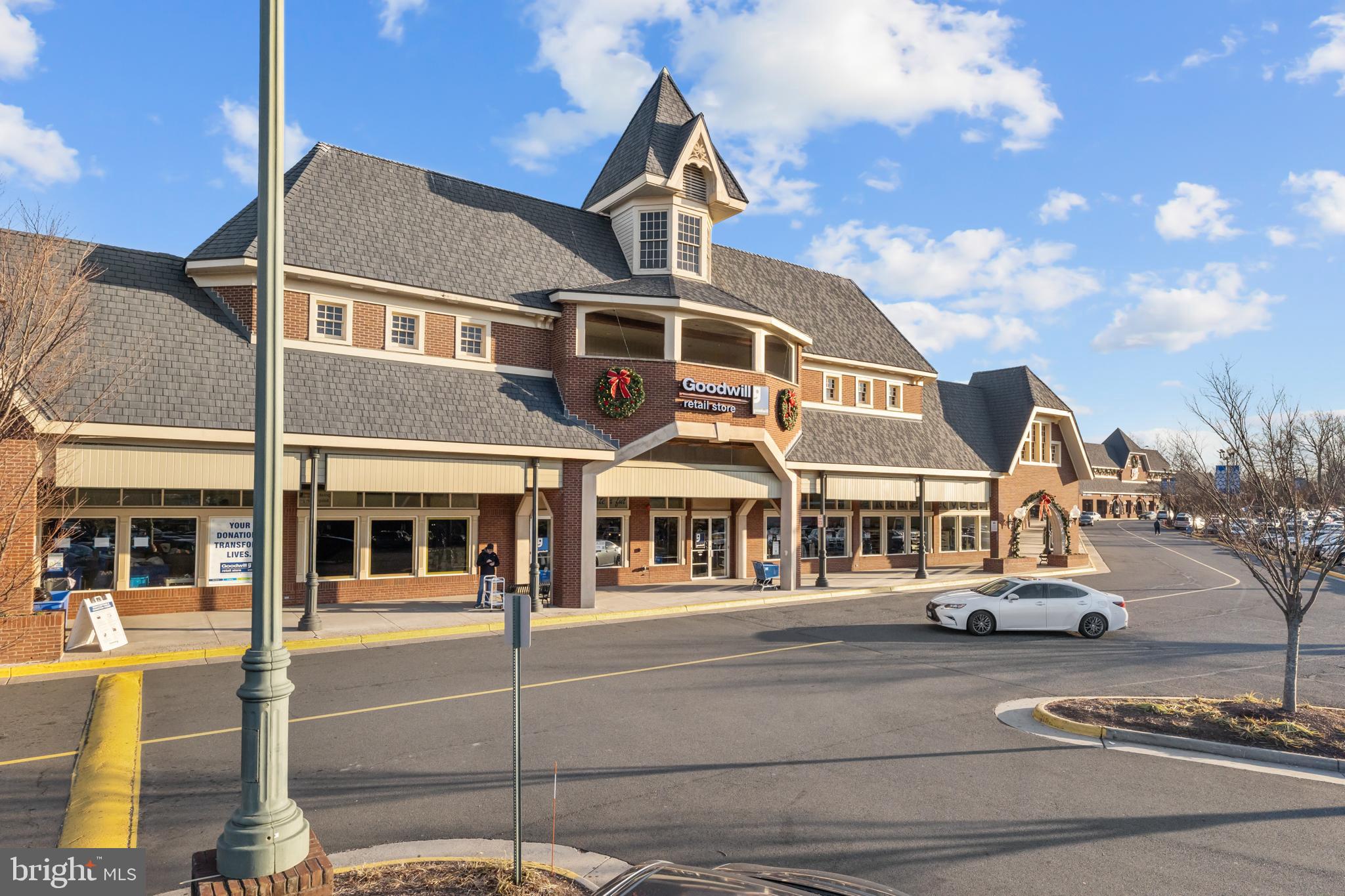 BELLE POND FARM - Residential
