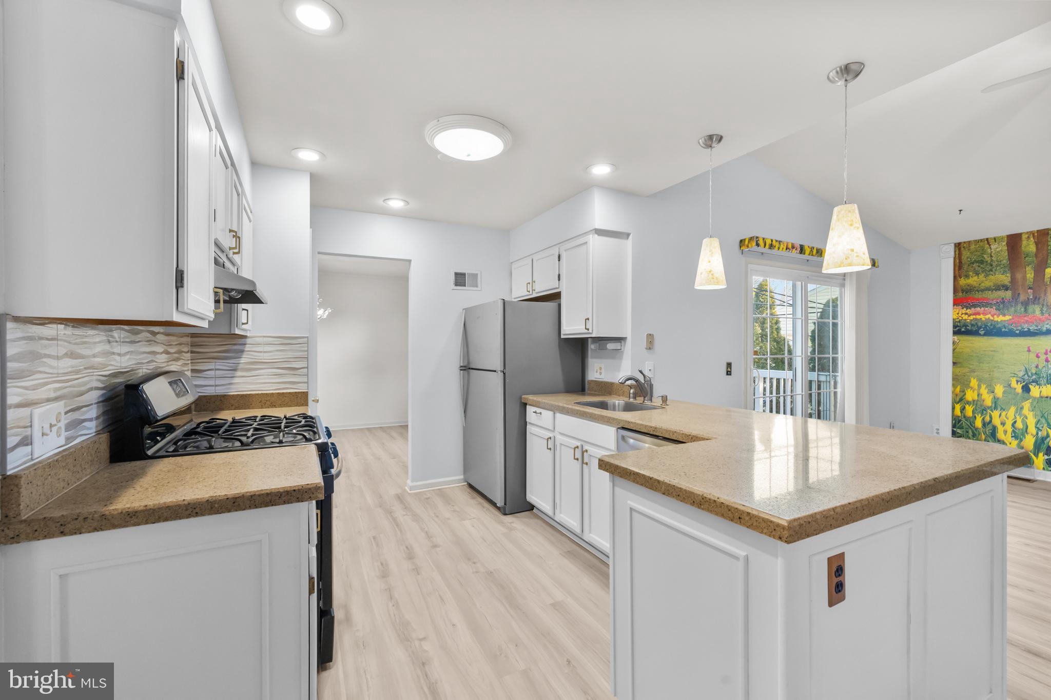 BELLE POND FARM - Residential