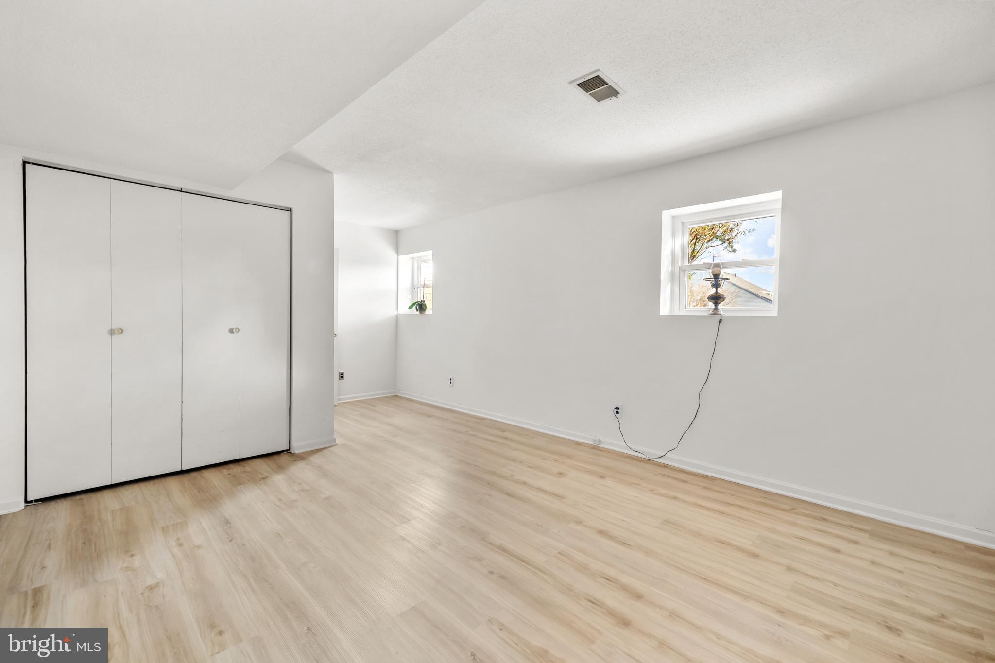 BELLE POND FARM - Residential