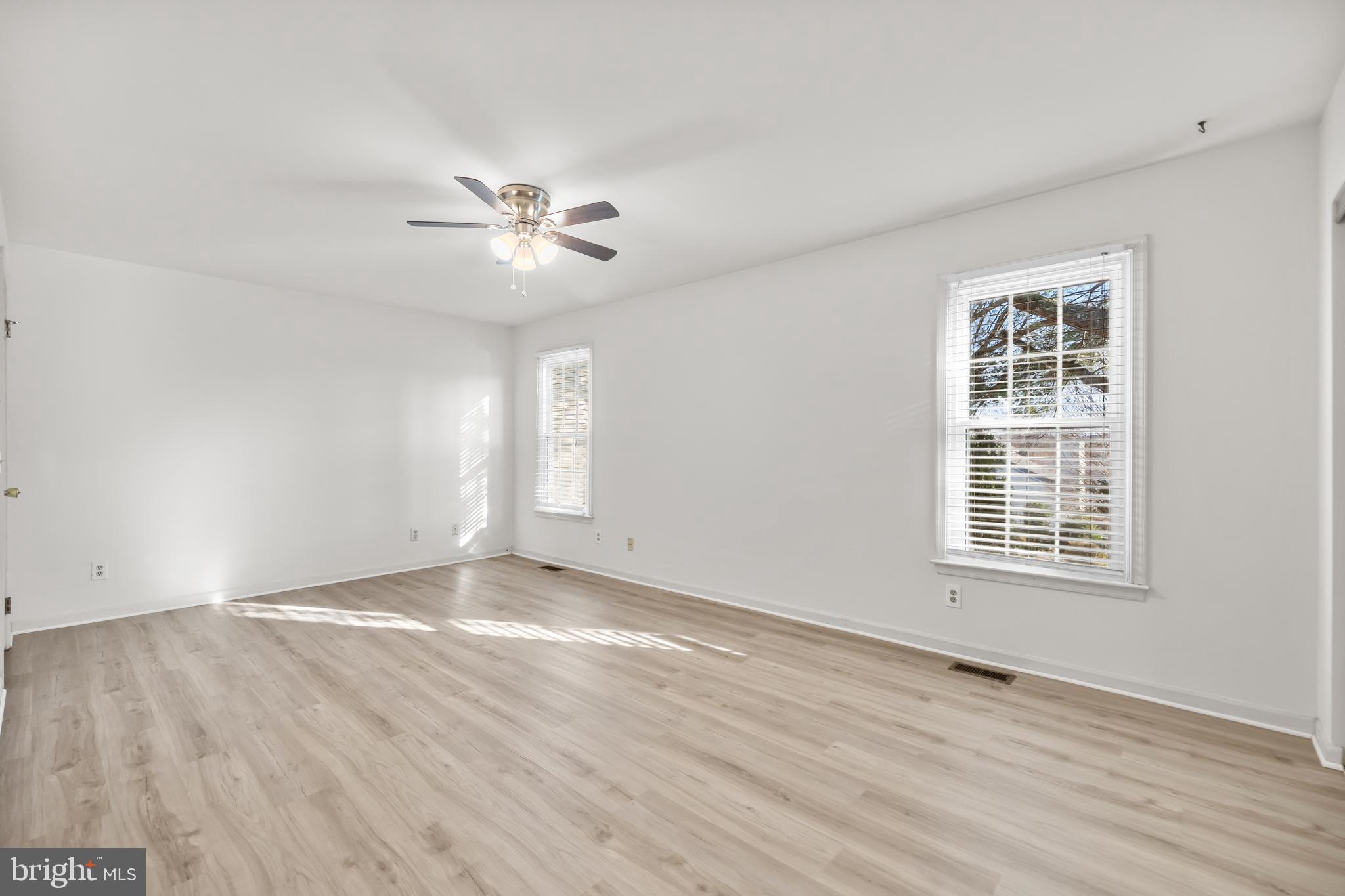 BELLE POND FARM - Residential