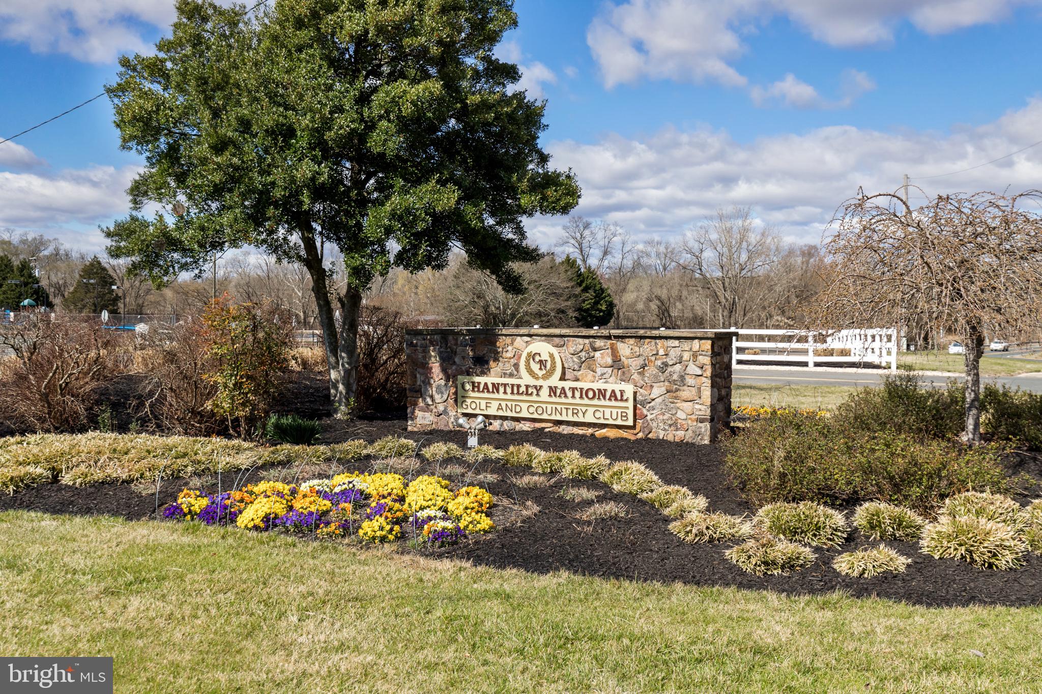 BELLE POND FARM - Residential