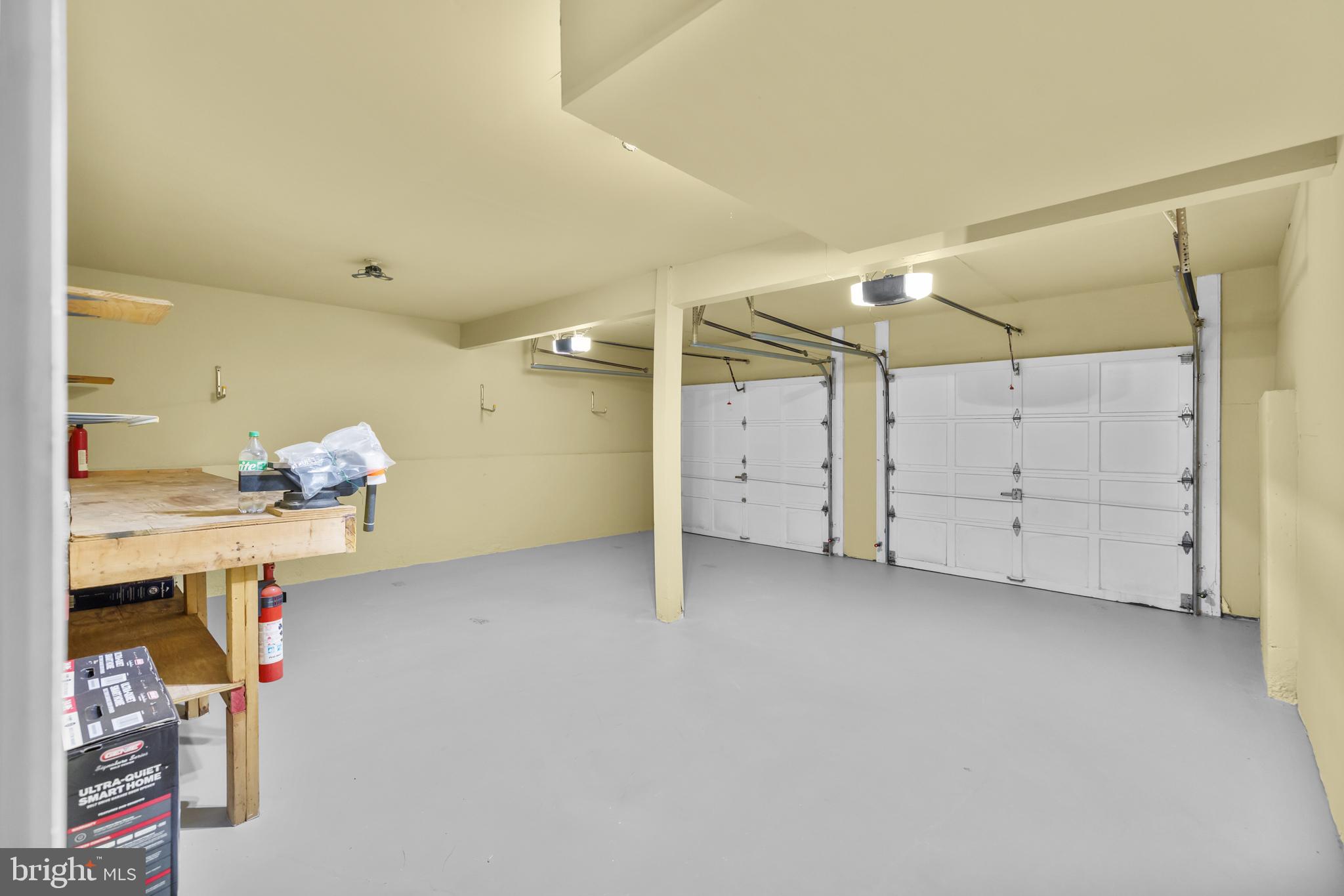 BELLE POND FARM - Residential