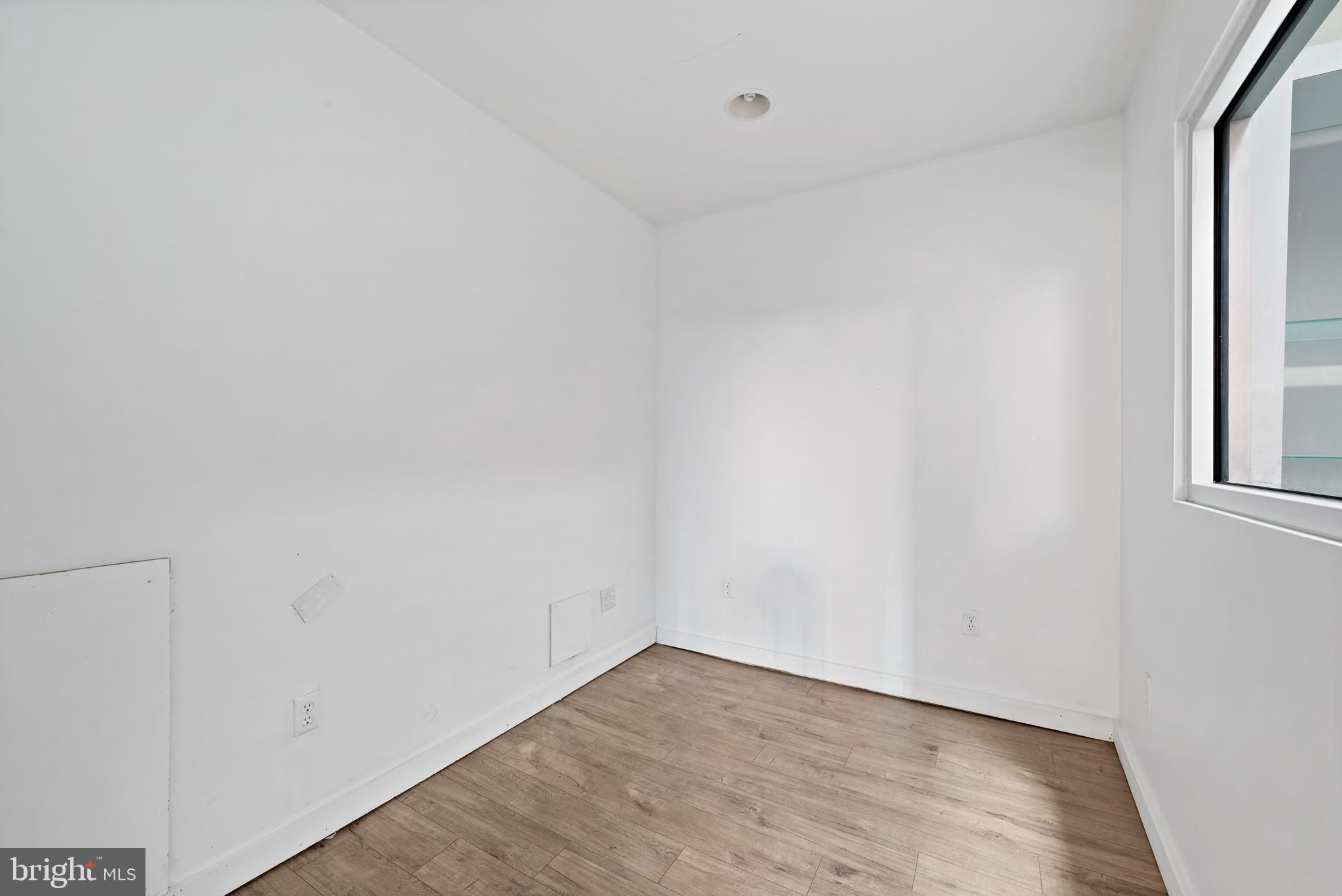 TEMPLE UNIVERSITY - Commercial Sale