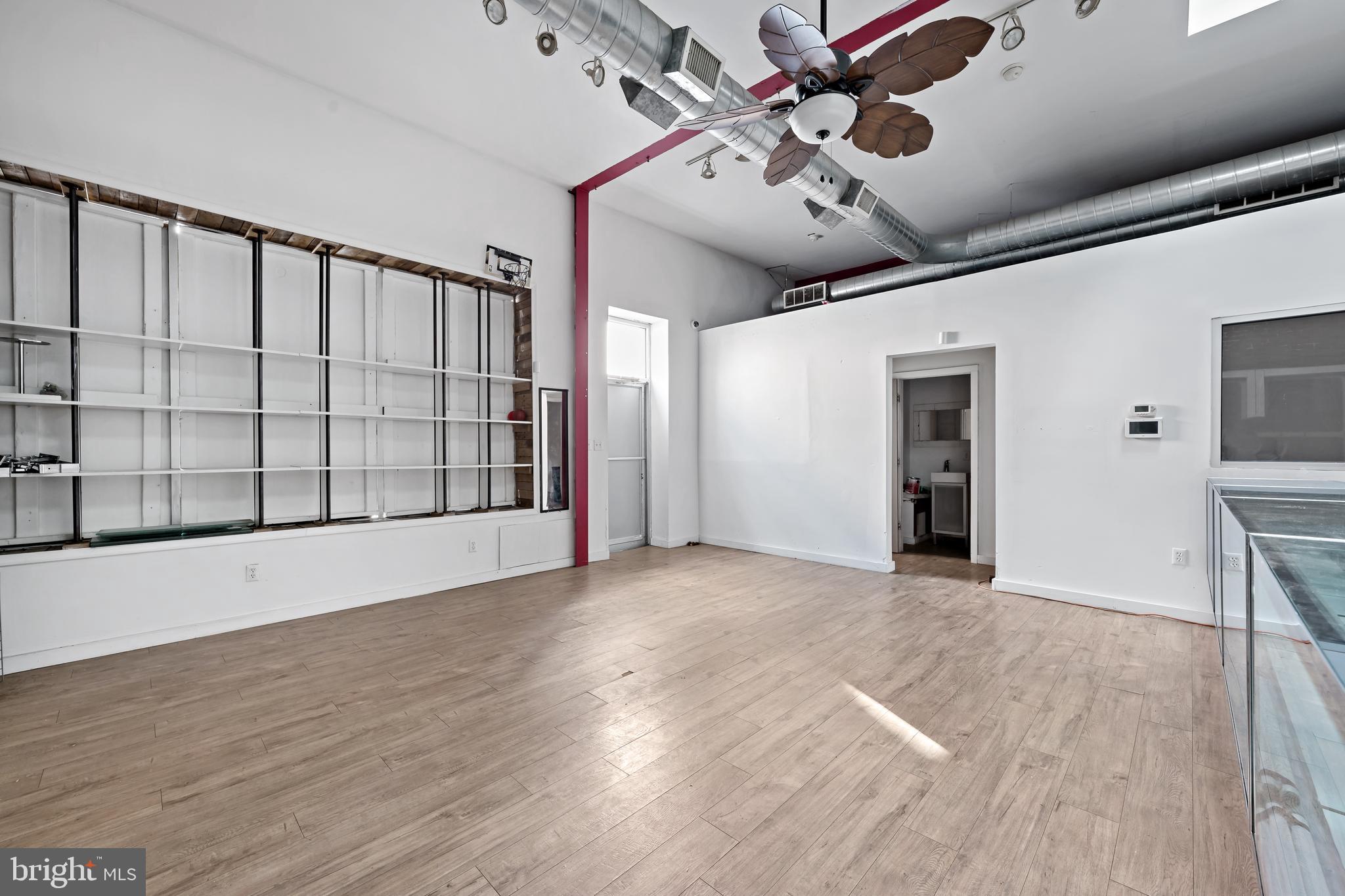 1414 W OXFORD STREET