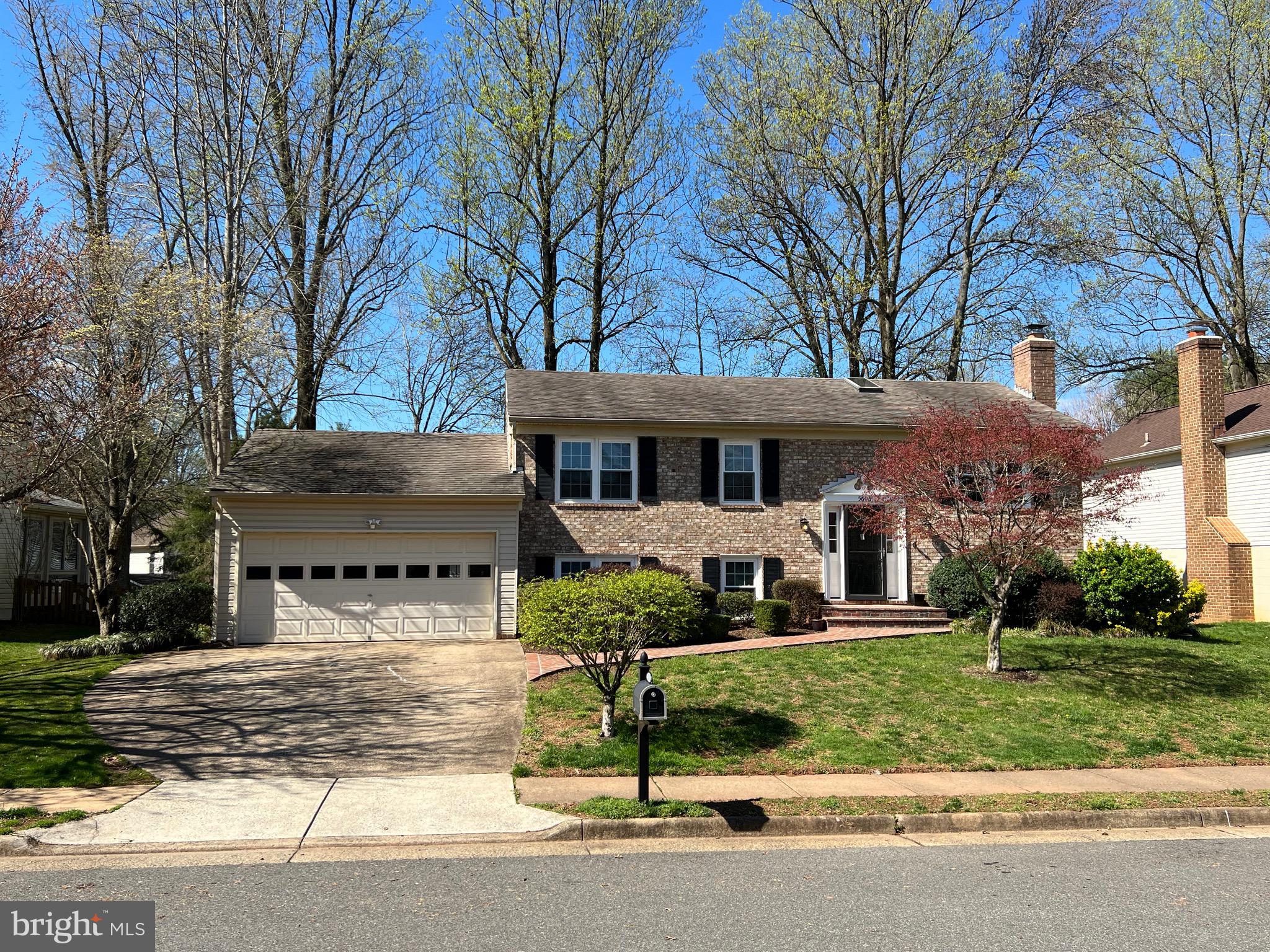 SIGNAL HILL - Residential