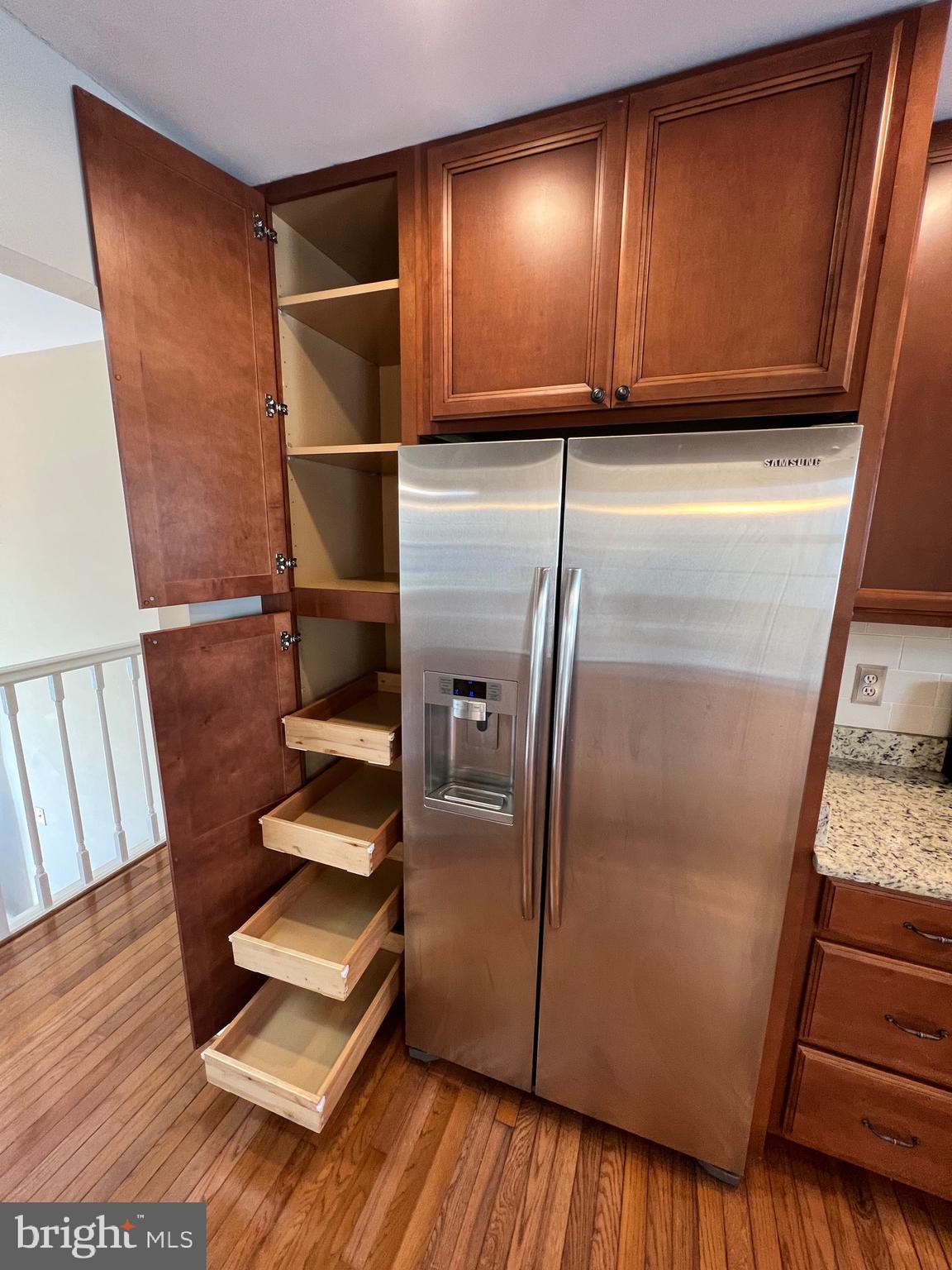 SIGNAL HILL - Residential