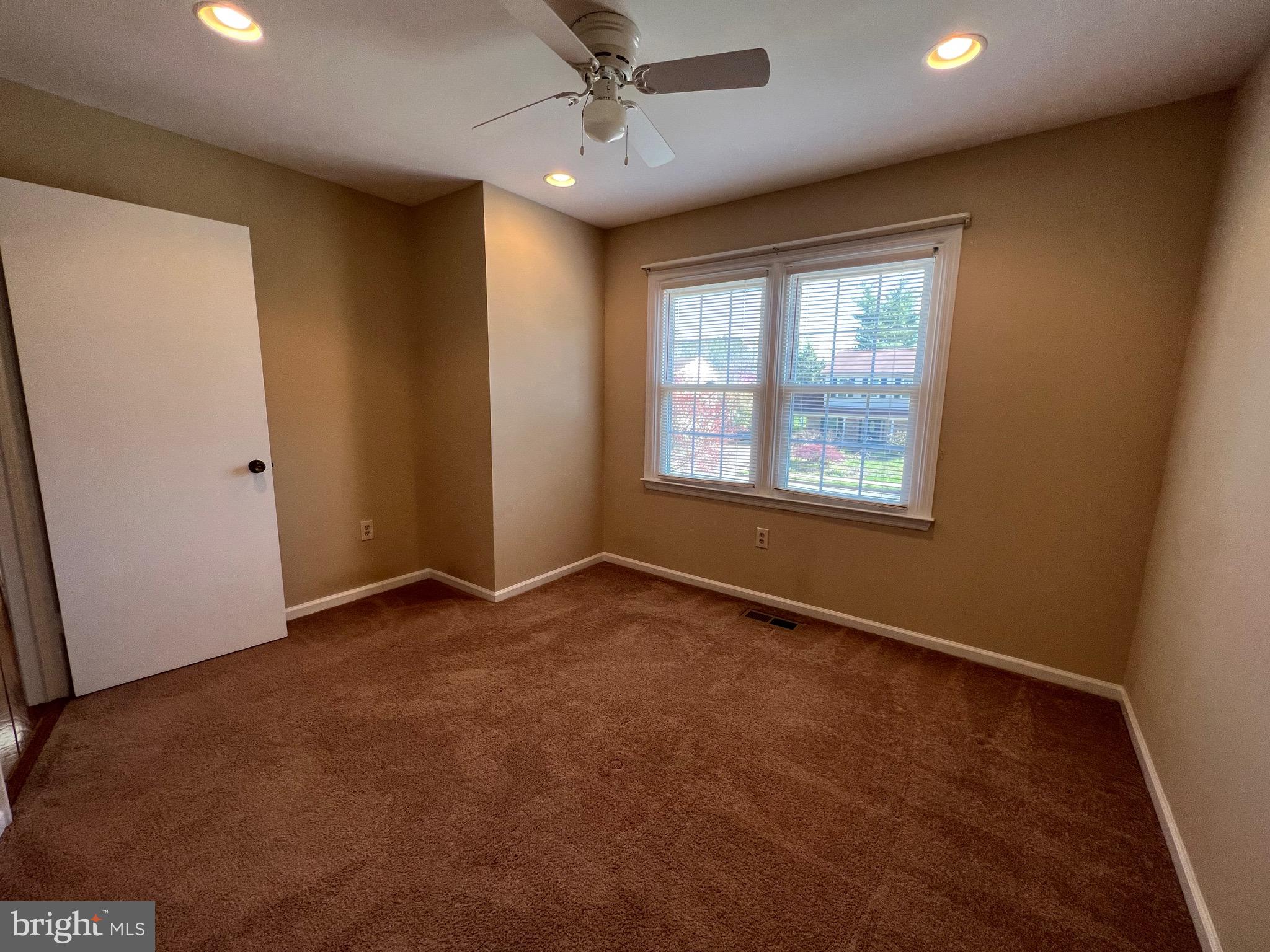 SIGNAL HILL - Residential