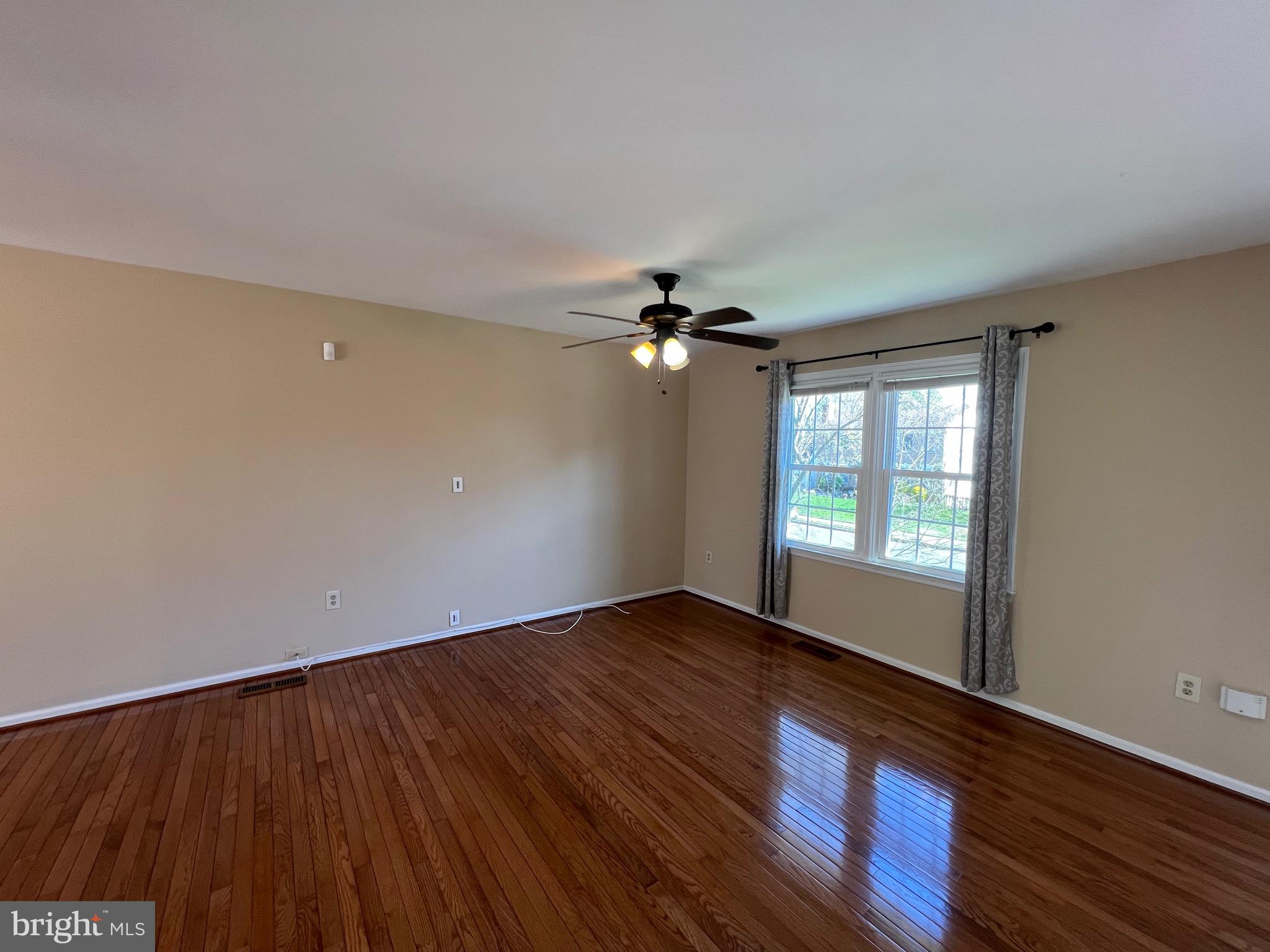 SIGNAL HILL - Residential