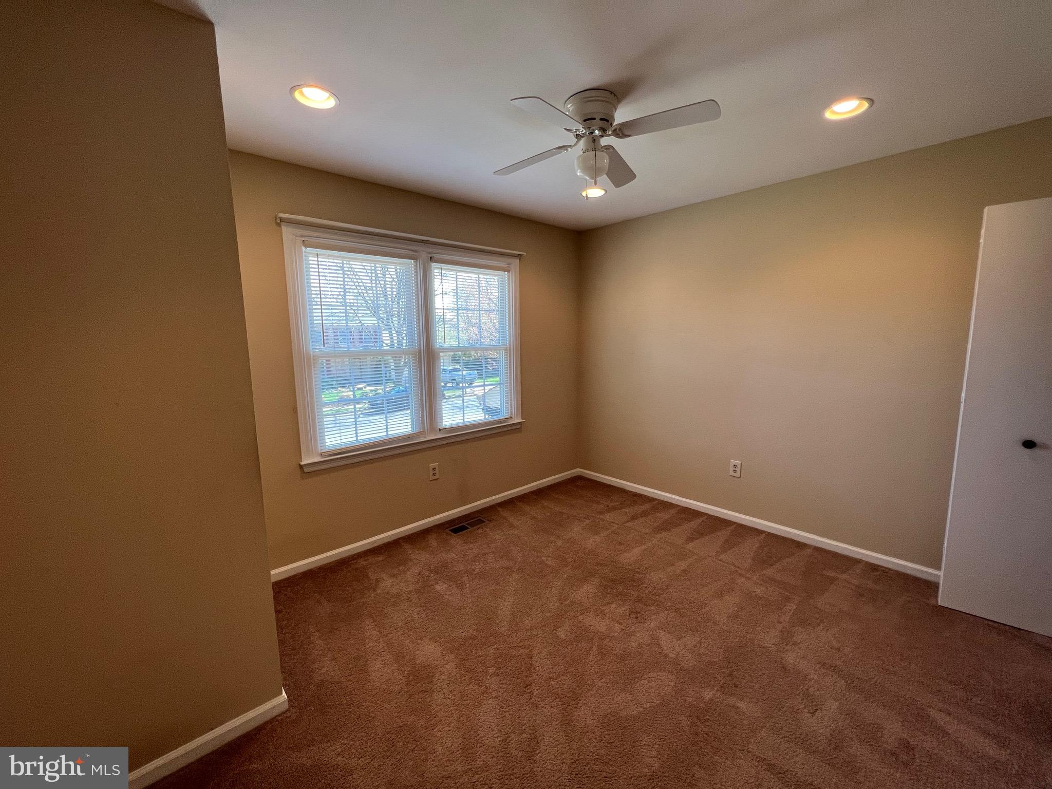 SIGNAL HILL - Residential