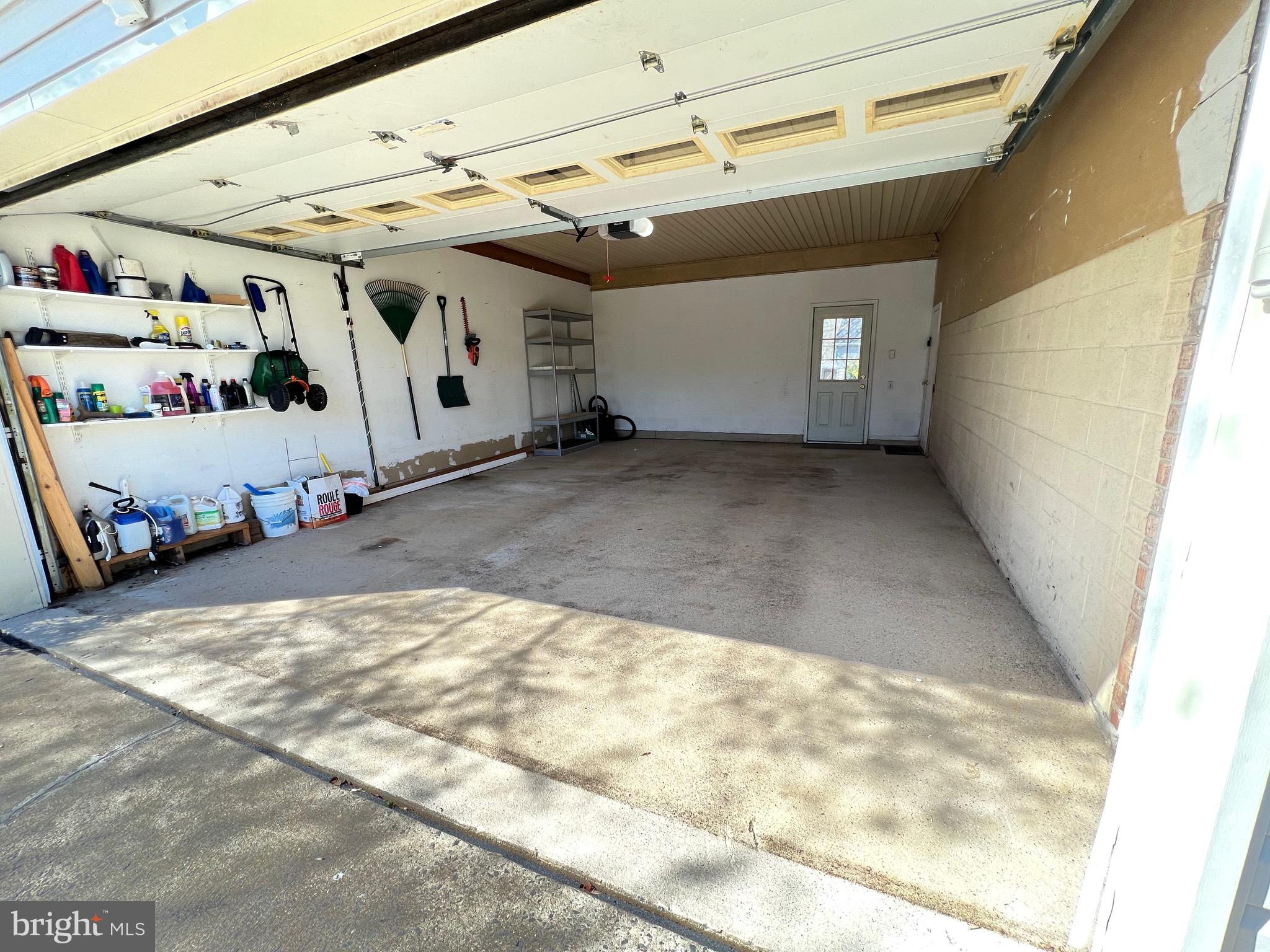 SIGNAL HILL - Residential