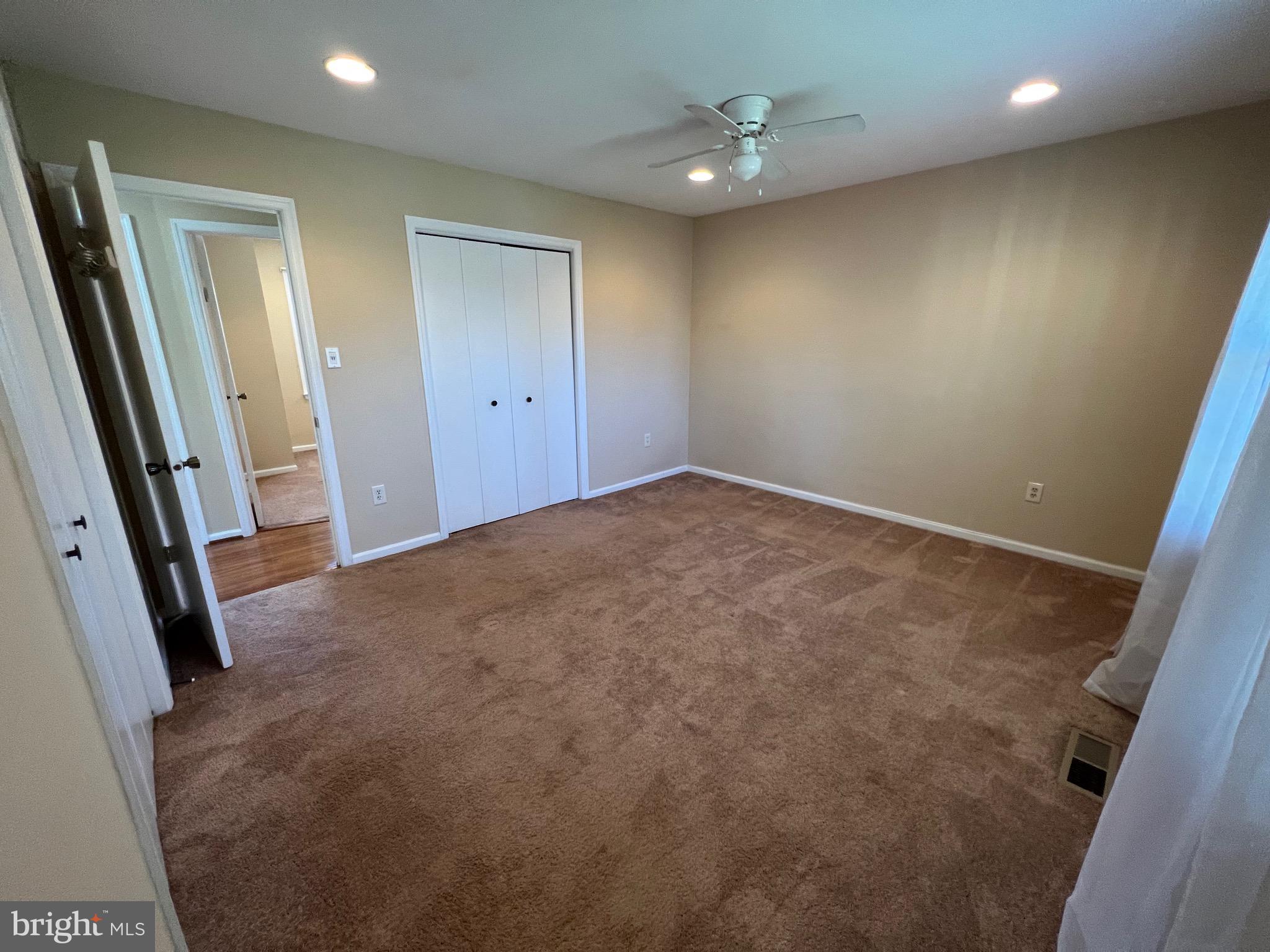 SIGNAL HILL - Residential