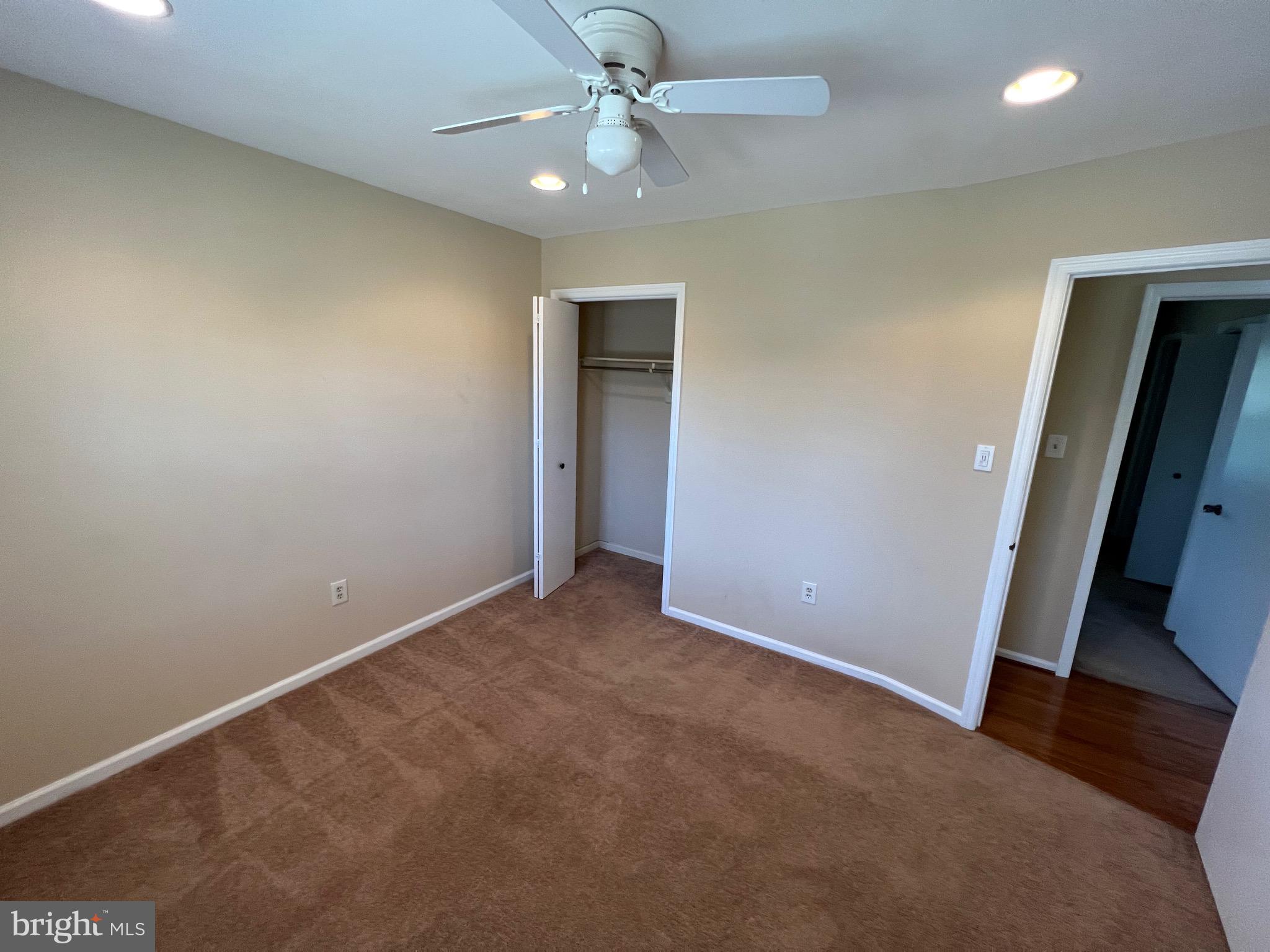 SIGNAL HILL - Residential