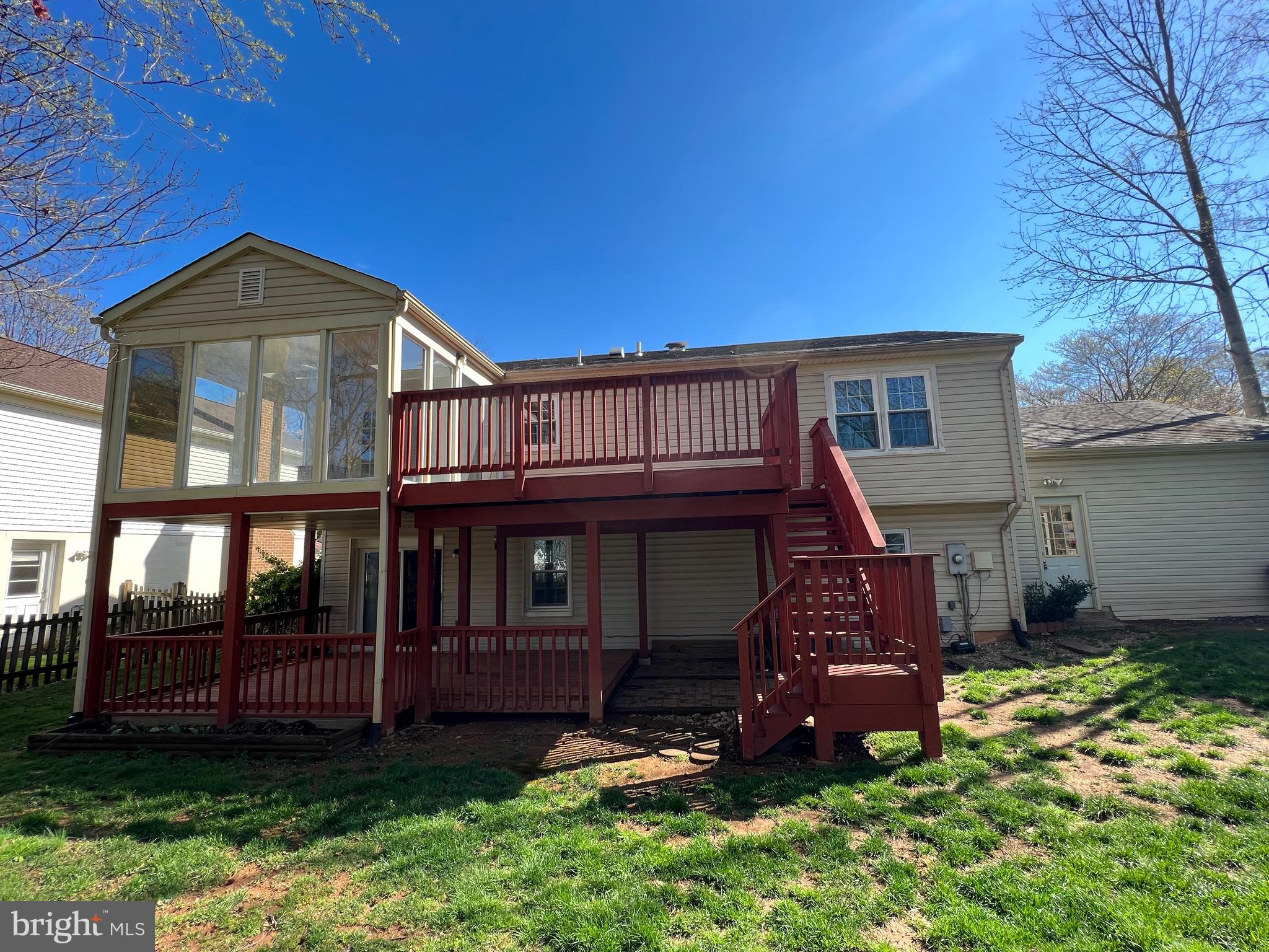 SIGNAL HILL - Residential