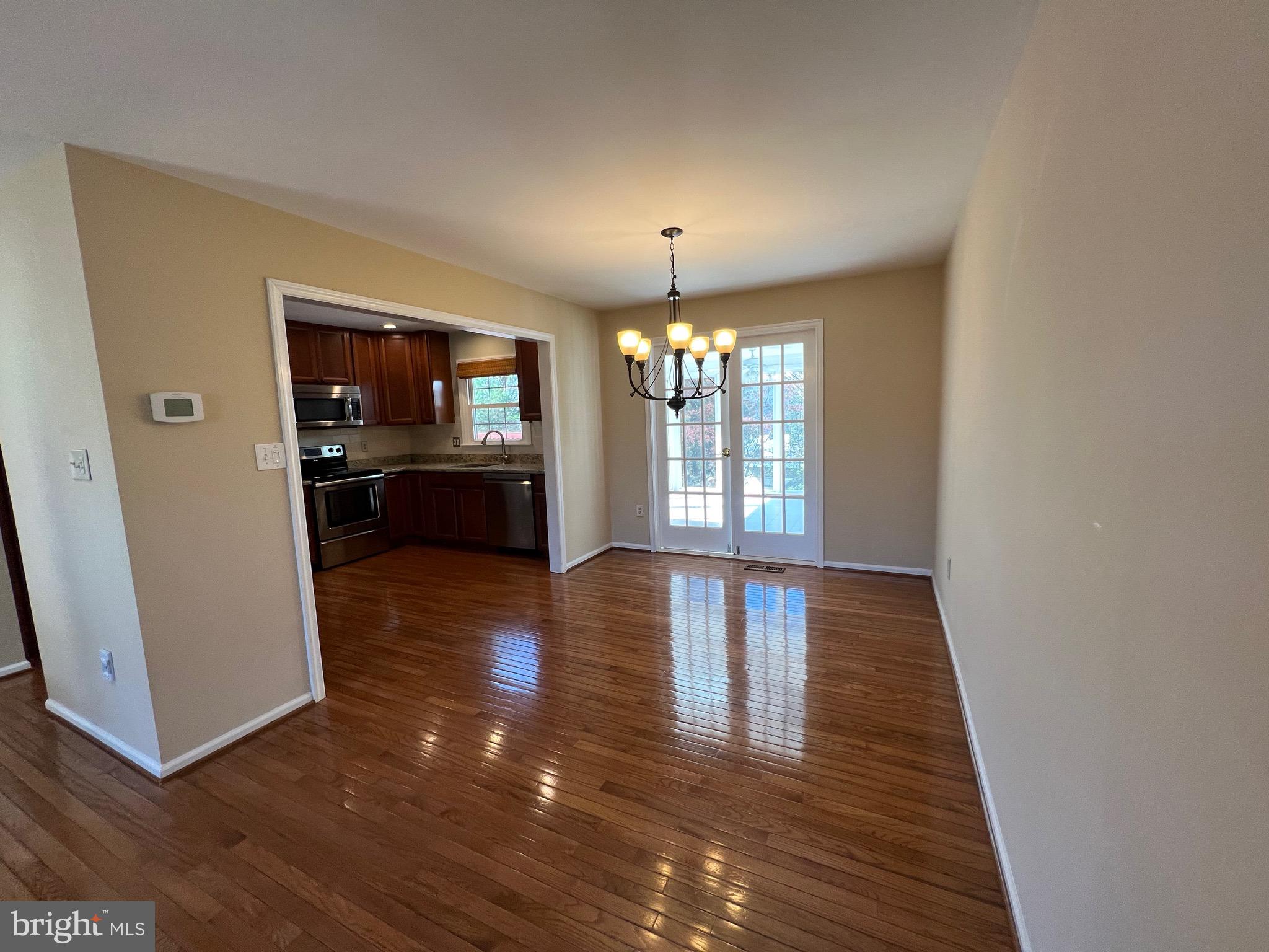 SIGNAL HILL - Residential