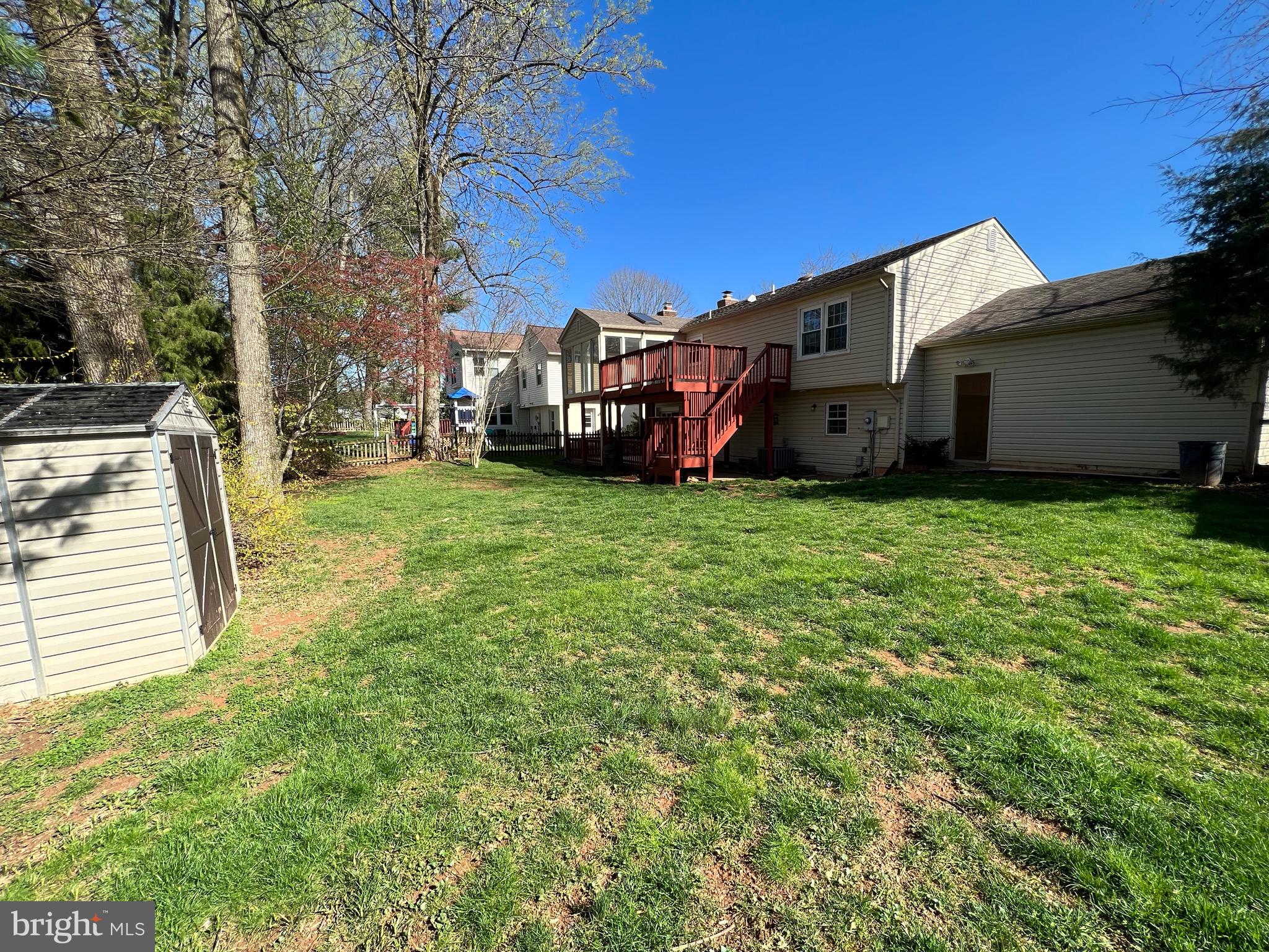 SIGNAL HILL - Residential