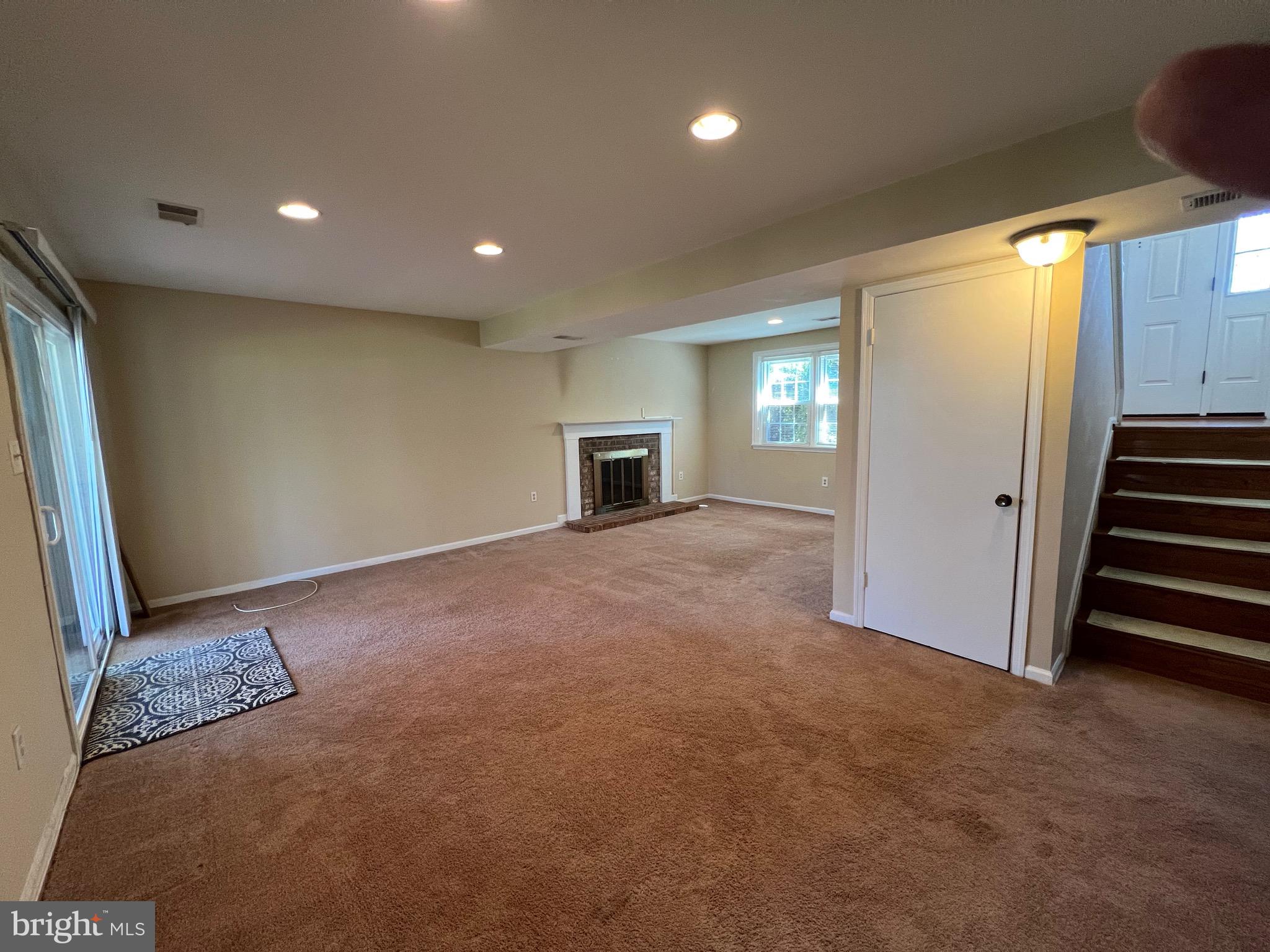 SIGNAL HILL - Residential