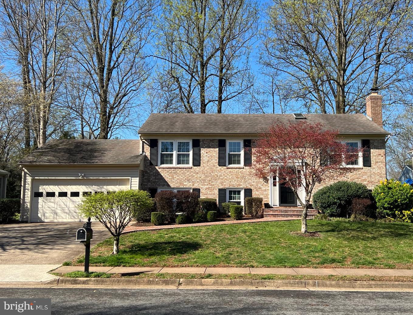 SIGNAL HILL - Residential