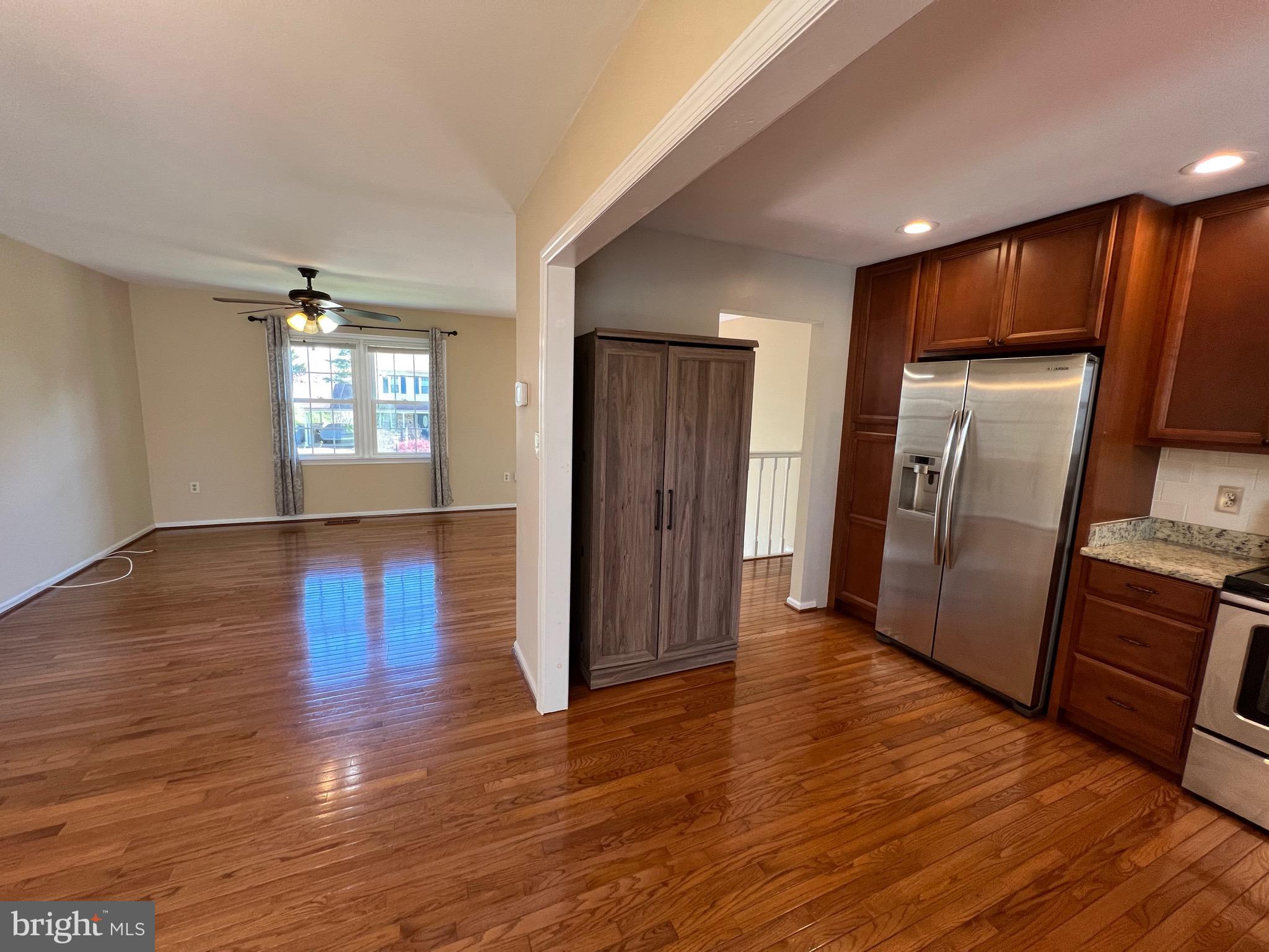 SIGNAL HILL - Residential