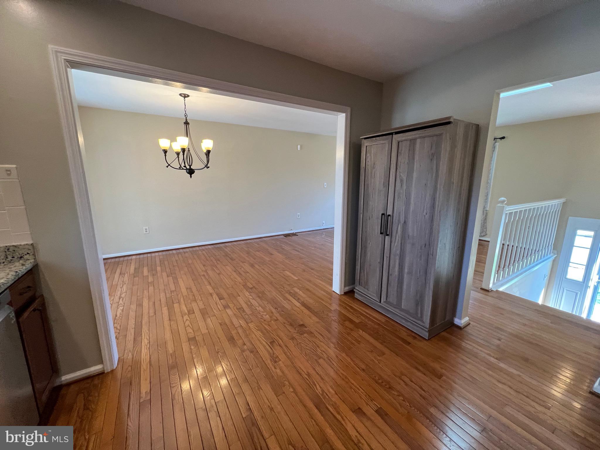 SIGNAL HILL - Residential