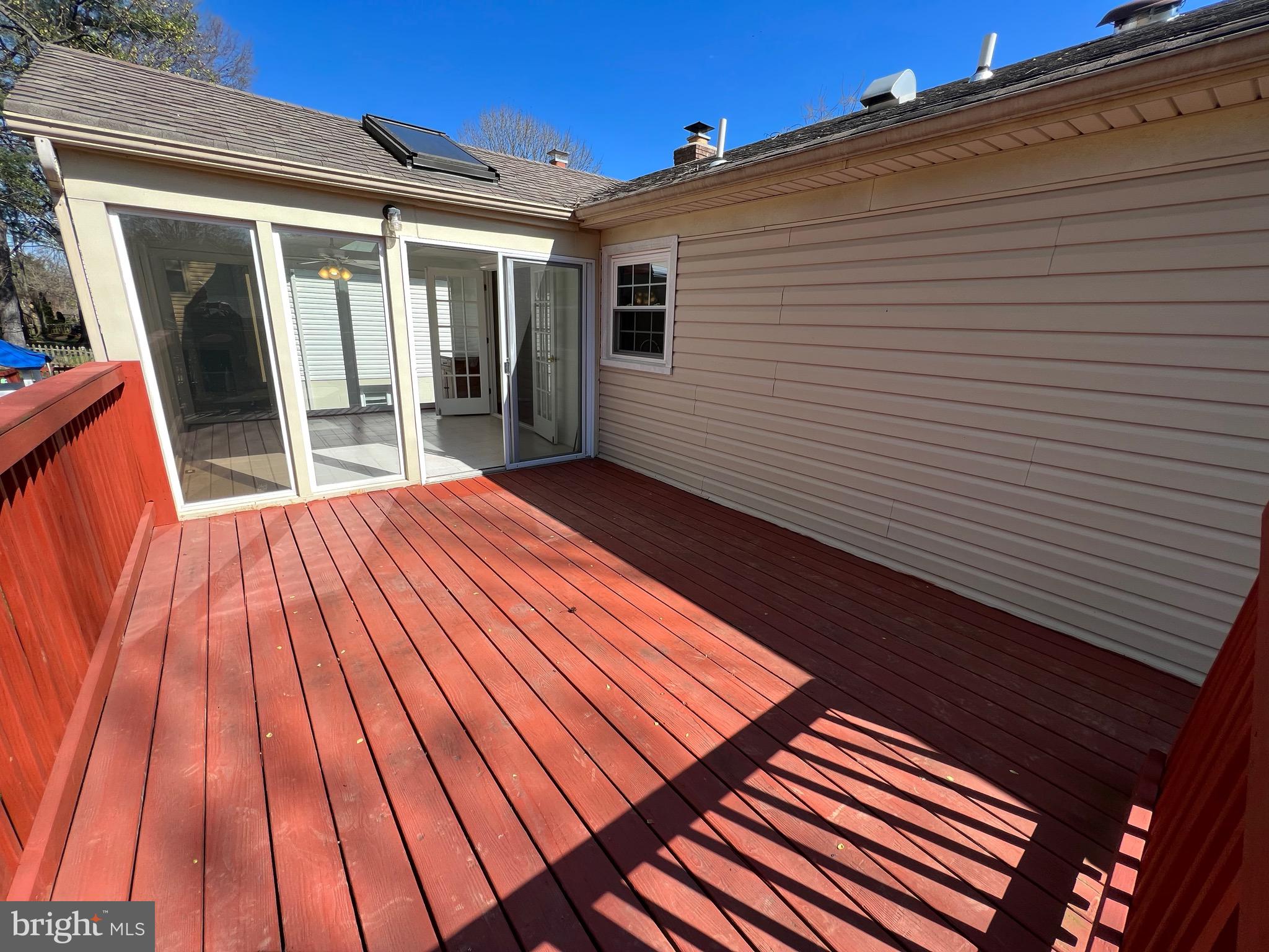 SIGNAL HILL - Residential