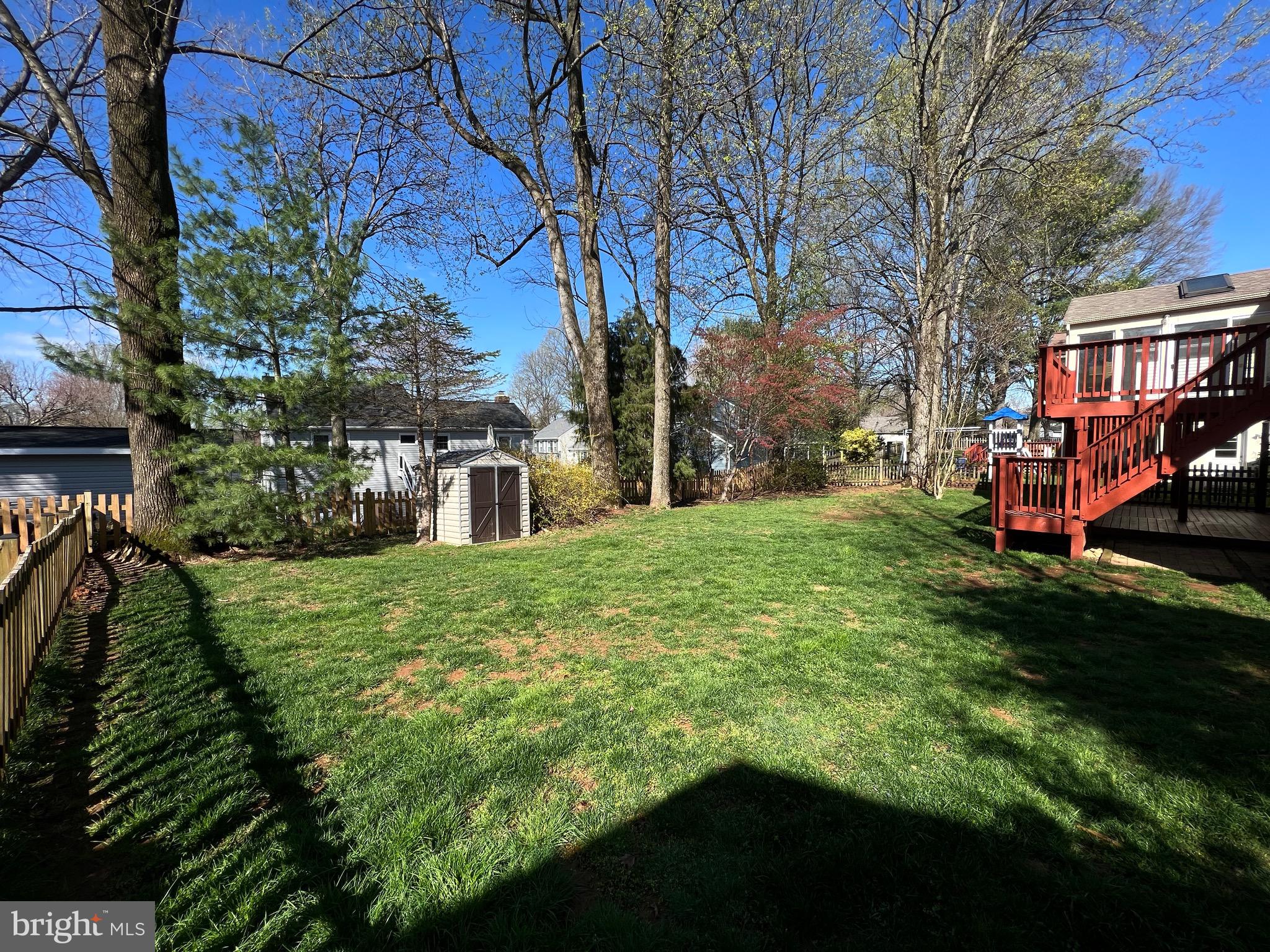 SIGNAL HILL - Residential