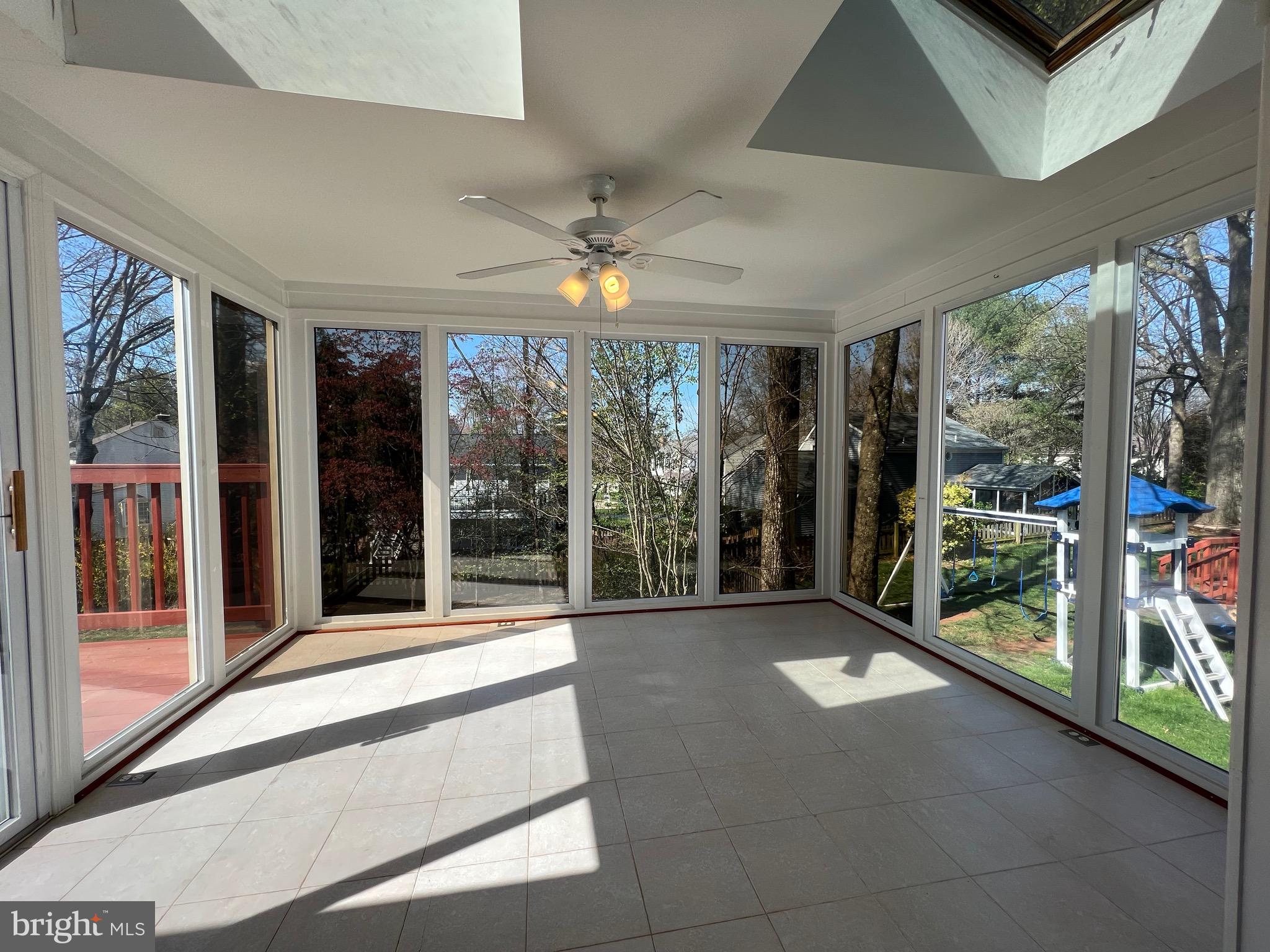 SIGNAL HILL - Residential