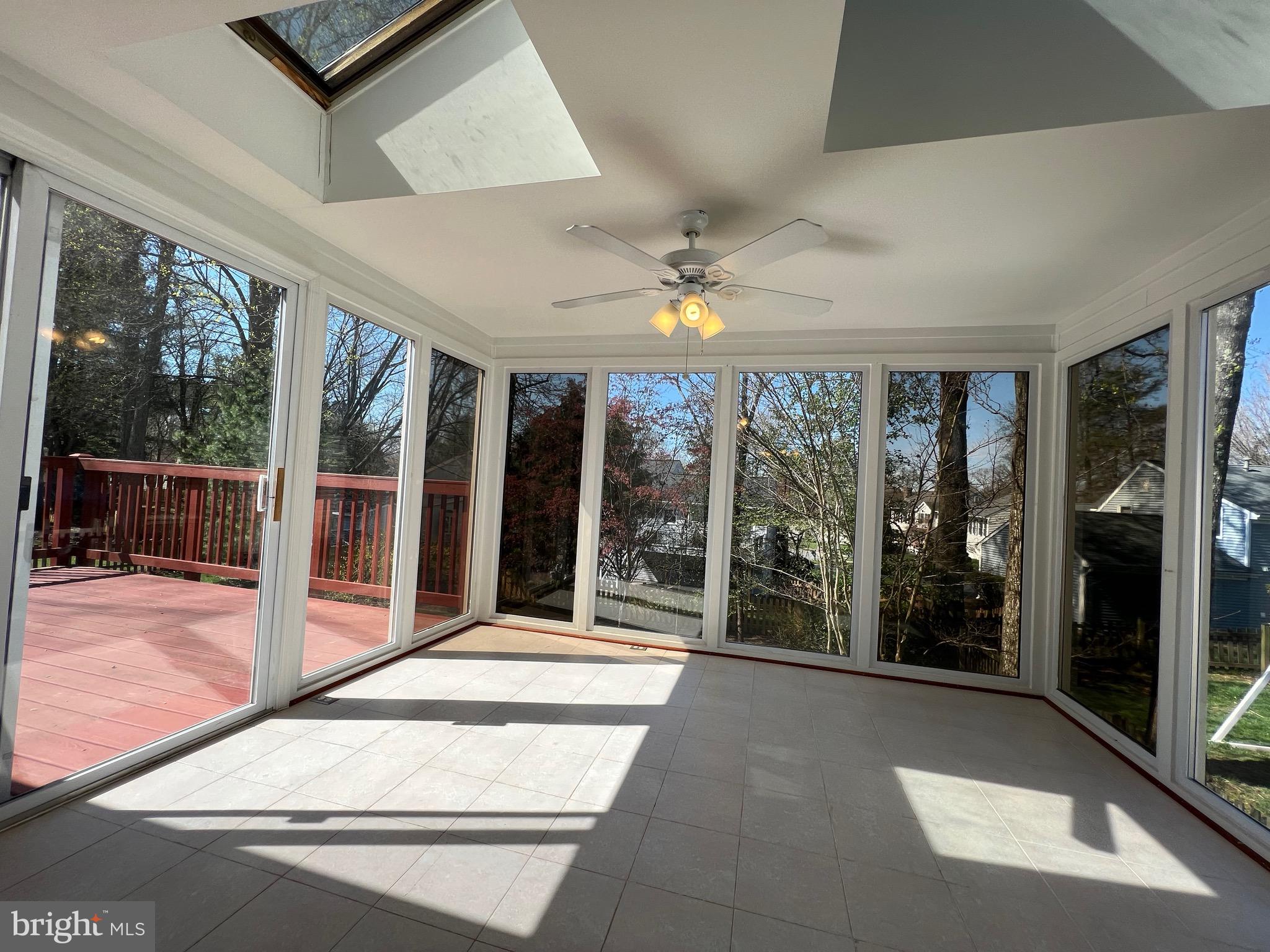 SIGNAL HILL - Residential