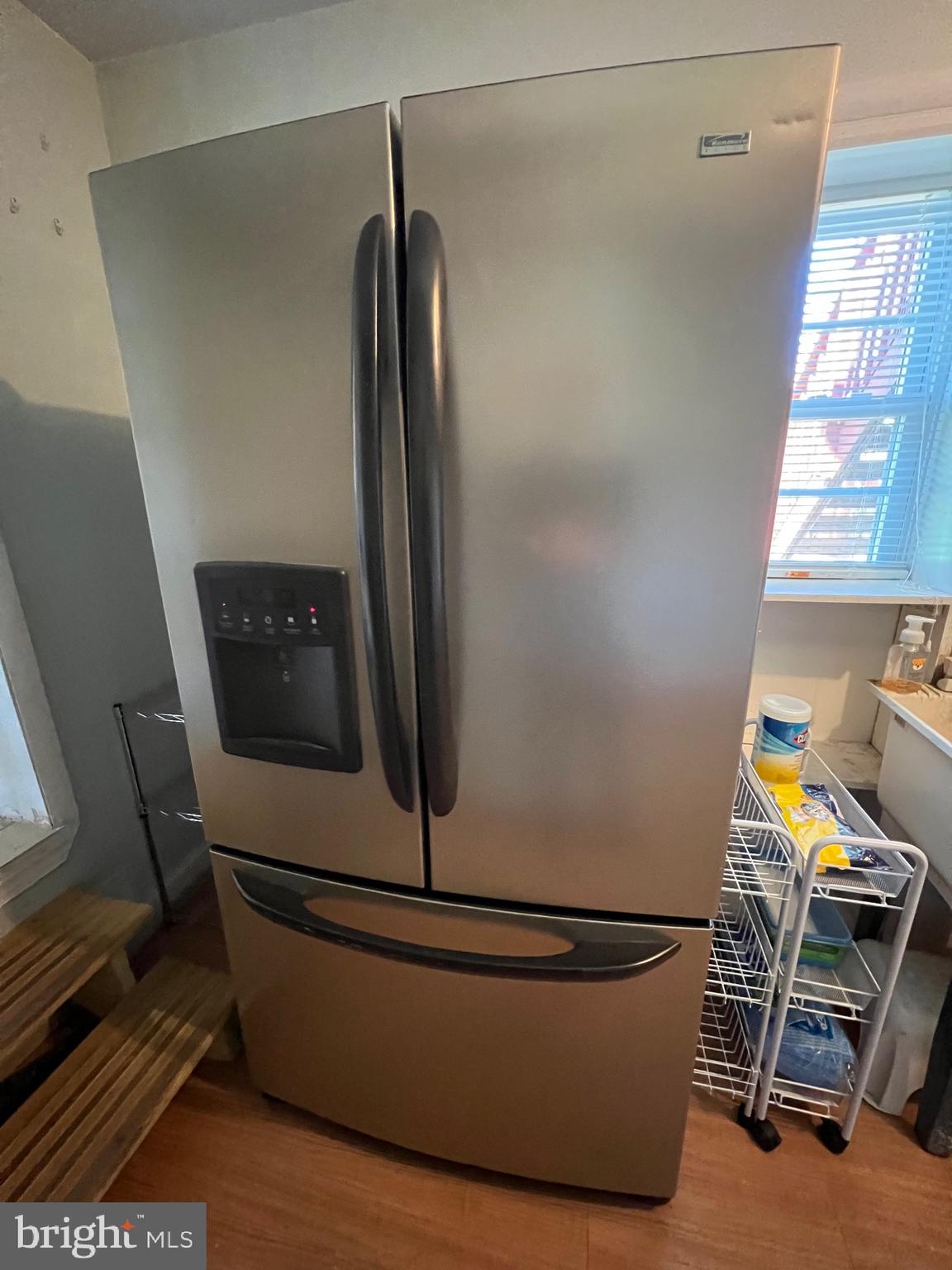 SIGNAL HILL - Residential