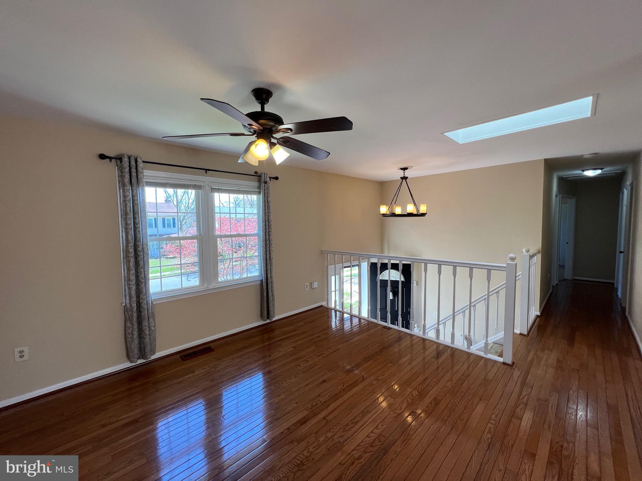 SIGNAL HILL - Residential