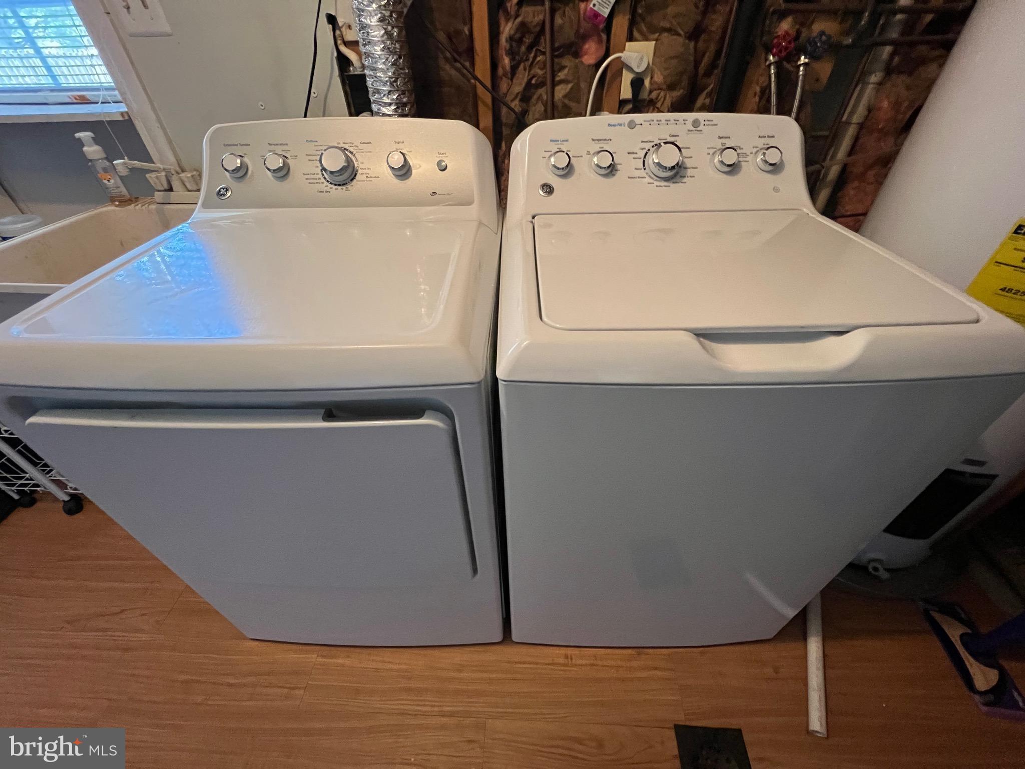 SIGNAL HILL - Residential