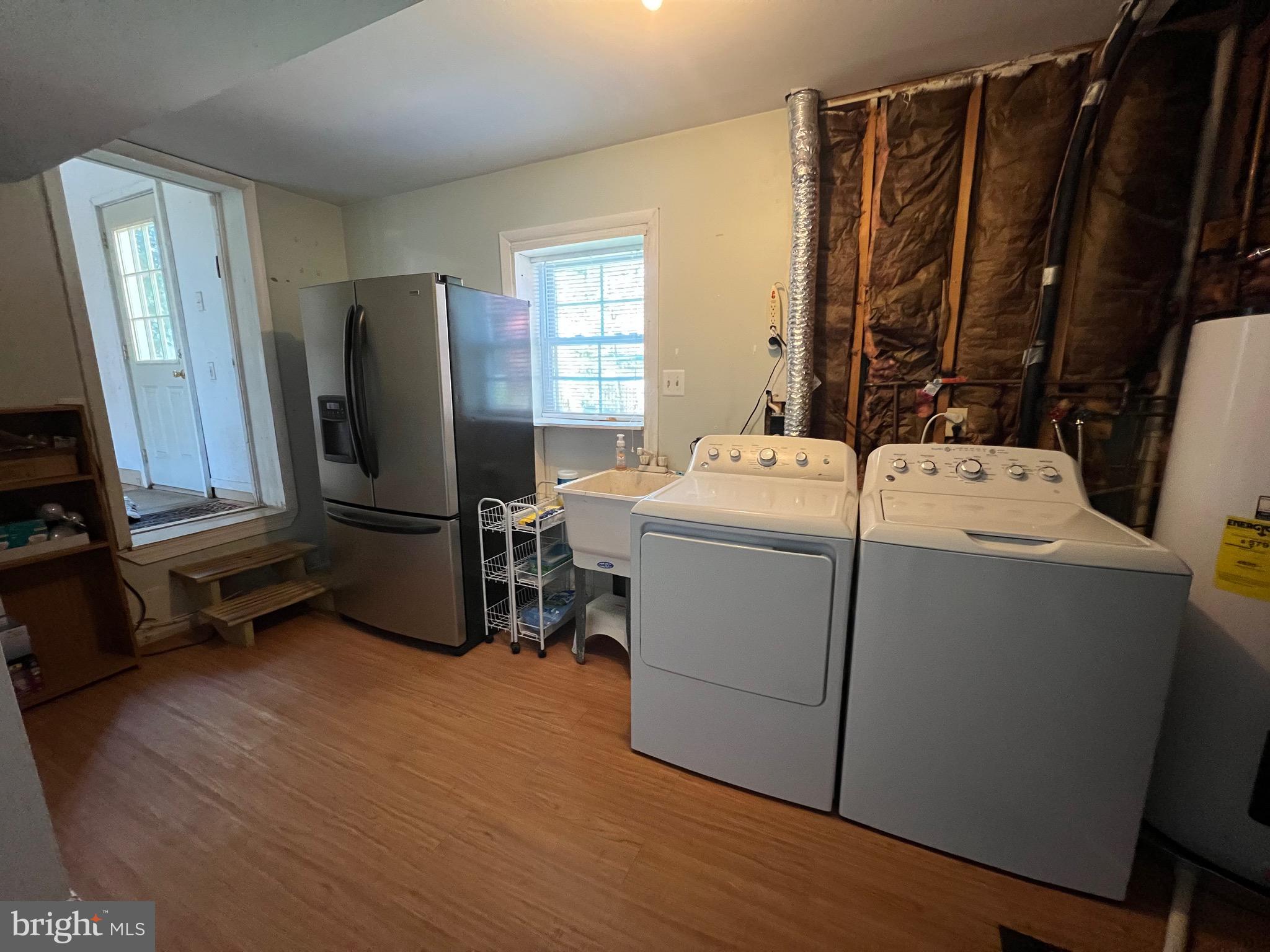 SIGNAL HILL - Residential