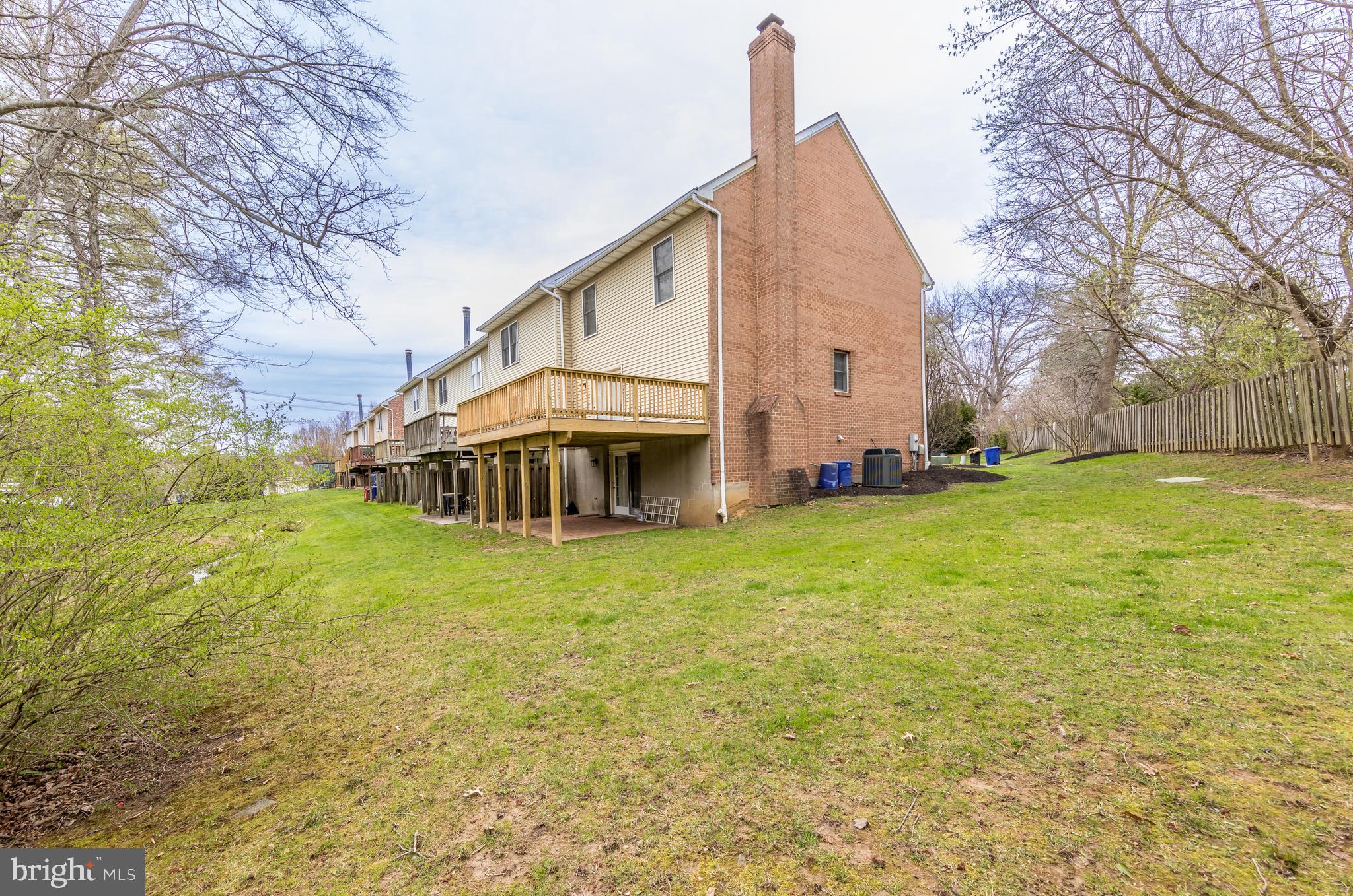 OAK MOORE SQUARE CONDOMINIUMS - Residential