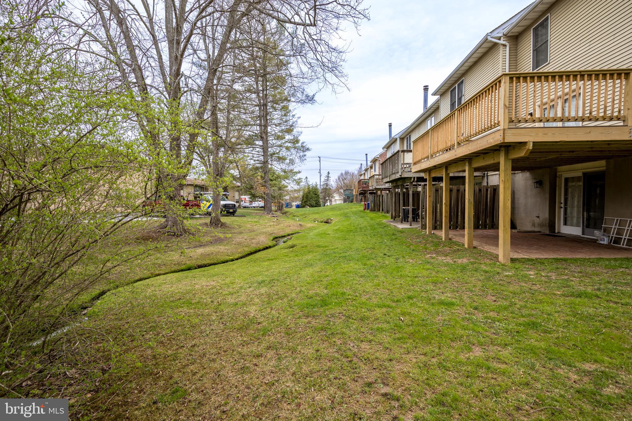 OAK MOORE SQUARE CONDOMINIUMS - Residential