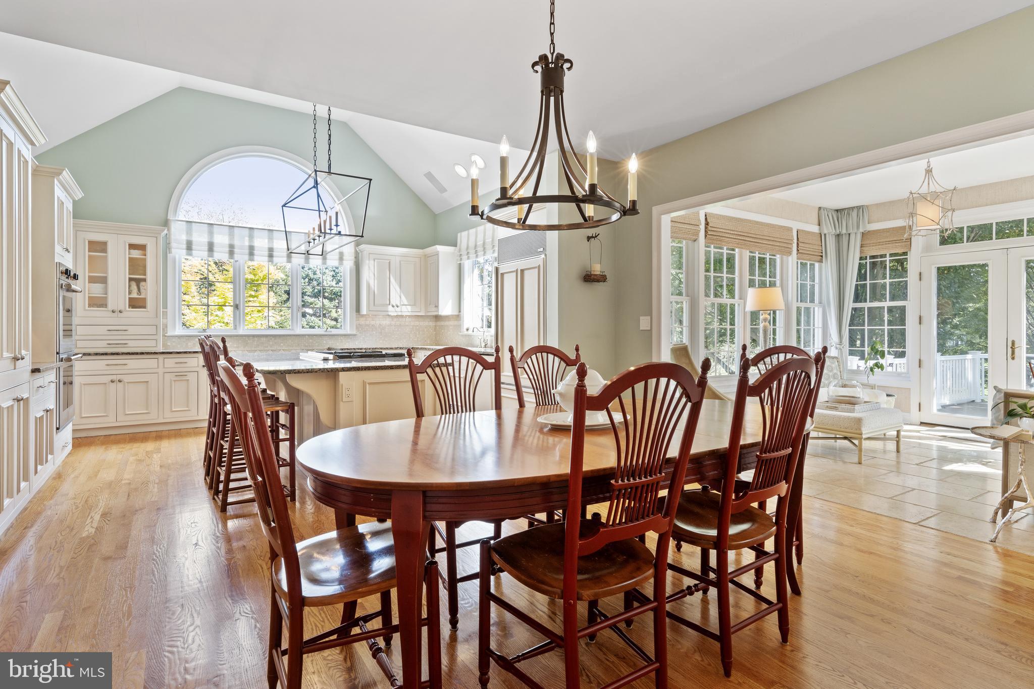 MAPLE HILL - Residential