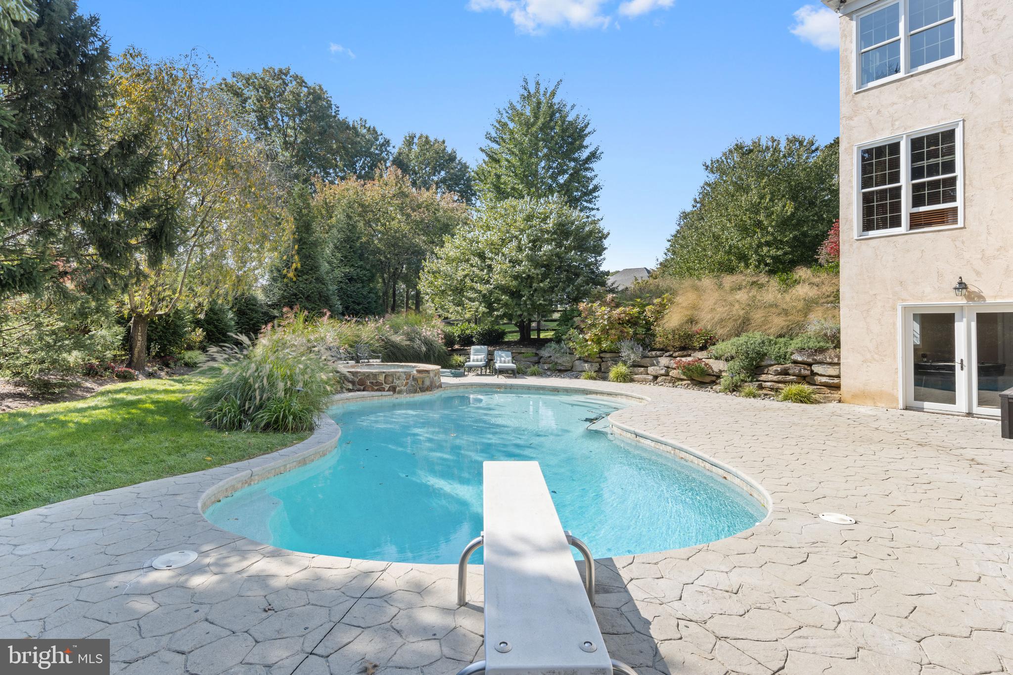 MAPLE HILL - Residential